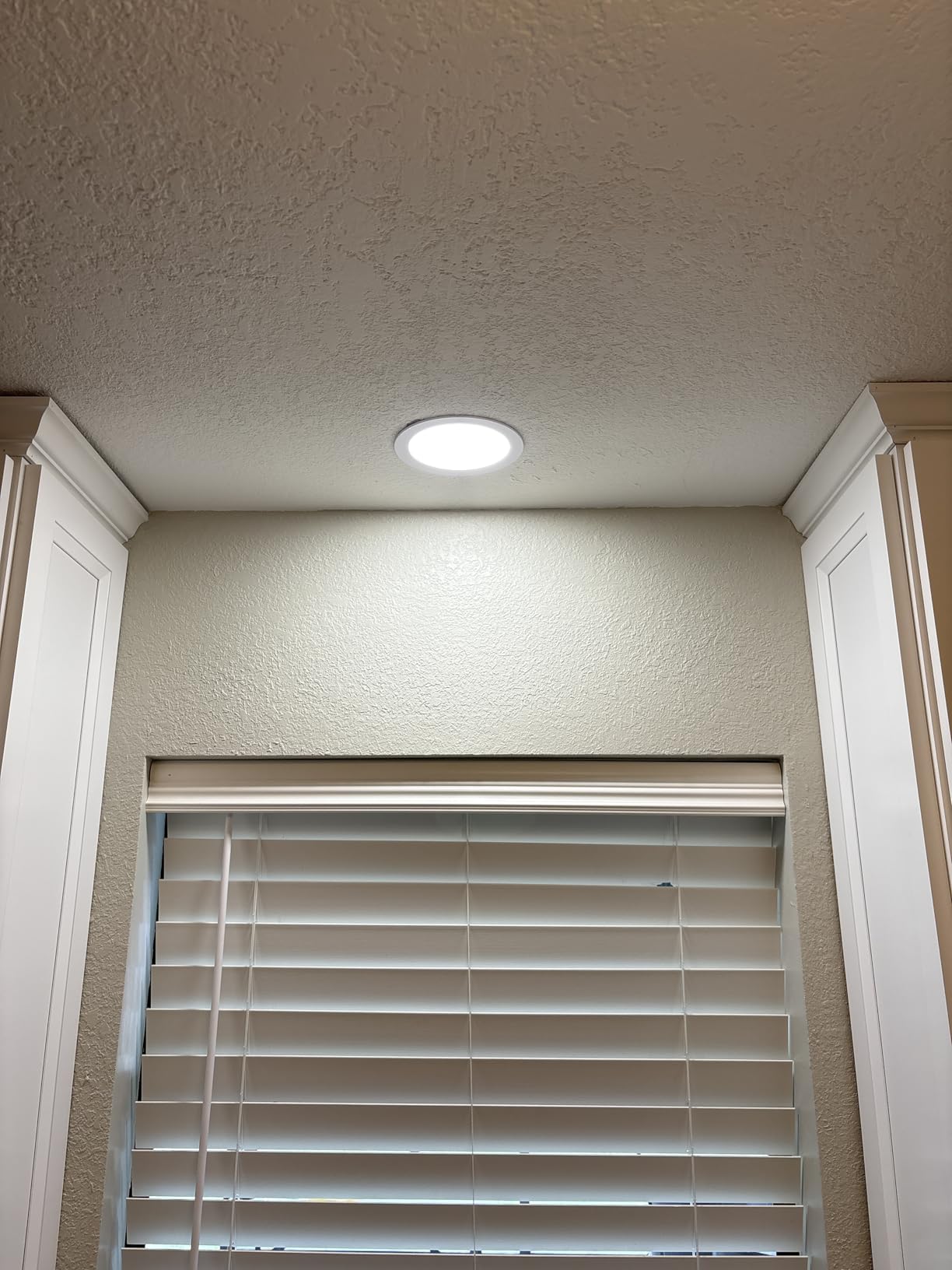 Amico 6 Pack 6 Inch LED Recessed Light with Junction Box, 5CCT, 1050LM, 12W customer photo 1