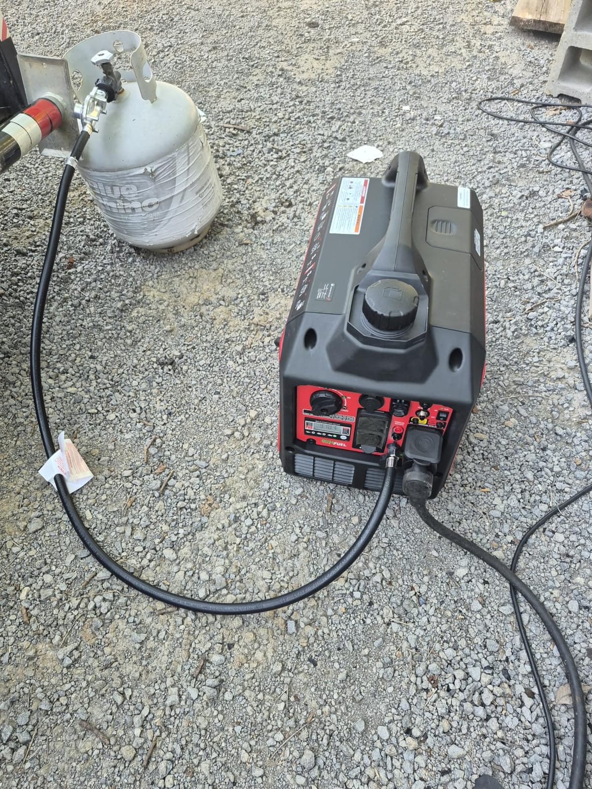 PowerSmart 2500 Watt Portable Inverter Generator for Camping customer photo 1