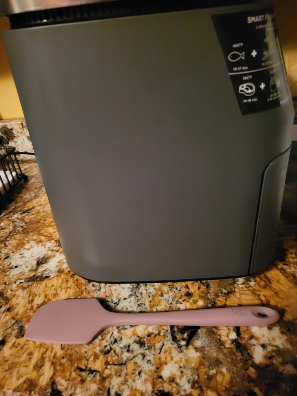 Ninja DZ201 Foodi 8 Quart 6-in-1 DualZone 2-Basket Air Fryer, Match Cook and Smart Finish to Roast, Broil, Dehydrate for Quick Easy Meals, Grey customer photo 2