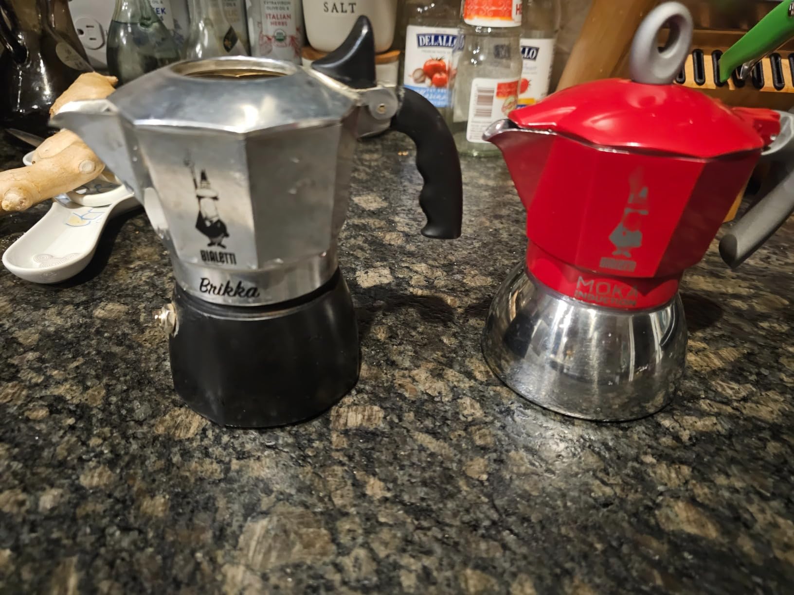 Bialetti - Moka Induction, Moka Pot, Suitable for all Types of Hobs, 2 Cups Espresso (3.4 Oz), Black customer photo 1