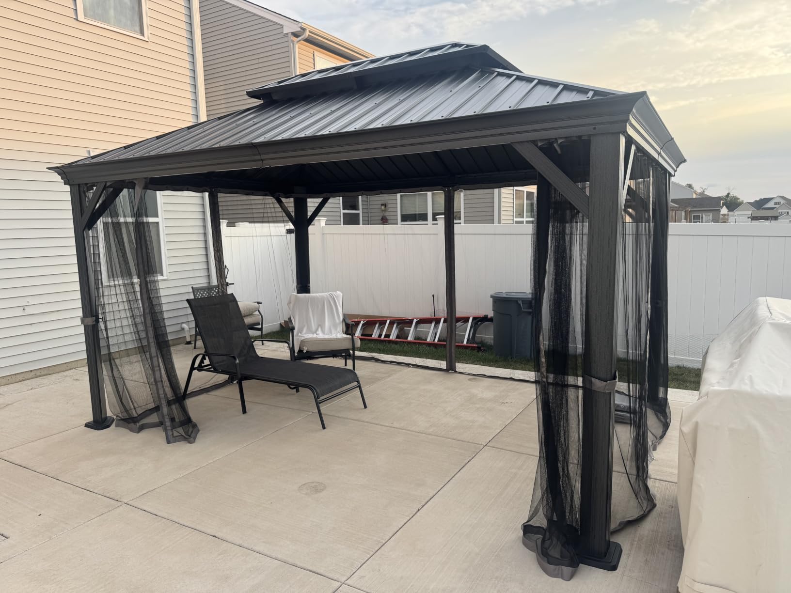 Kozyard Alexander 12' x 12' Hardtop Gazebo, Aluminum Frame customer photo 1