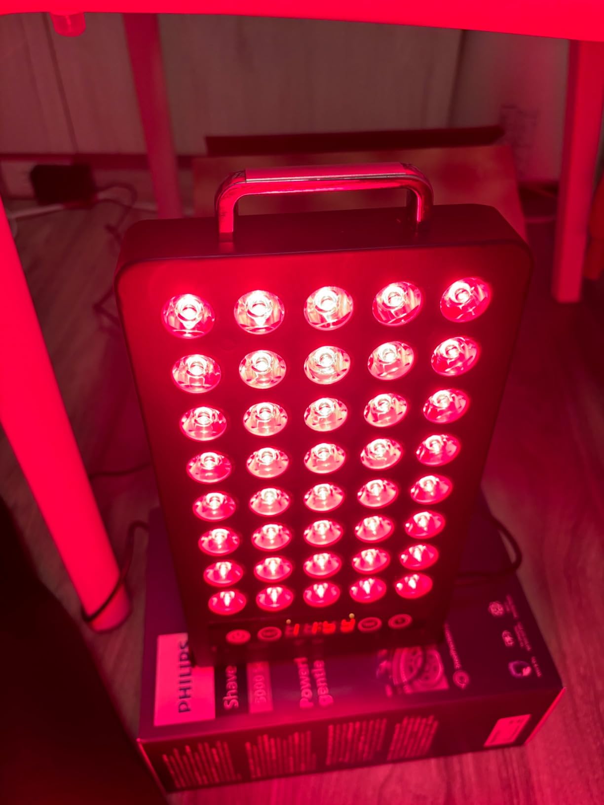 BestQool Red Light Therapy Panel, 660nm 850nm Red and NIR for Face, 50W customer photo 2