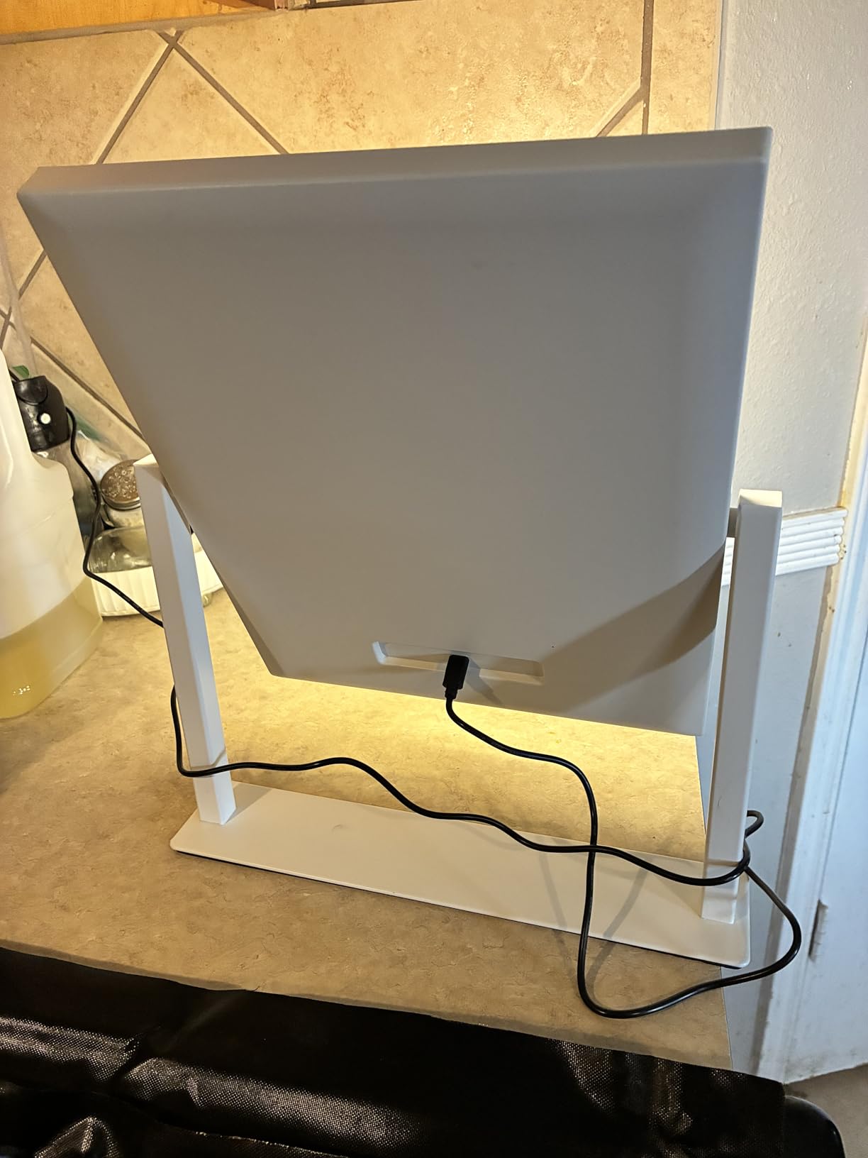 Vanity Mirror with Lights, Makeup Mirror with Lights,3 Color Lighting Modes Detachable 10X Magnification Mirror Touch Control,360°Rotation, White. customer photo 2