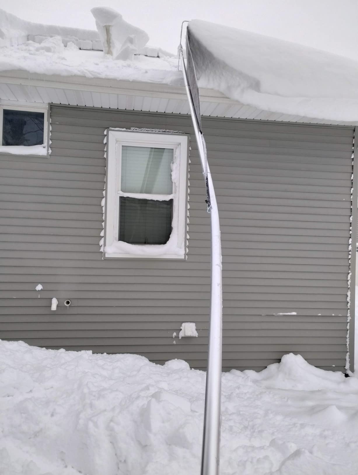 ROOF-RAZOR Roof Rake for Snow Removal | Safe-FAST-Easy Rooftop Tool | 25ft Handle | Wide 24in Cutting Head | Rugged Anti-Rip Snow Slide | MinnSNOWta Snow Rakes for House customer photo 1