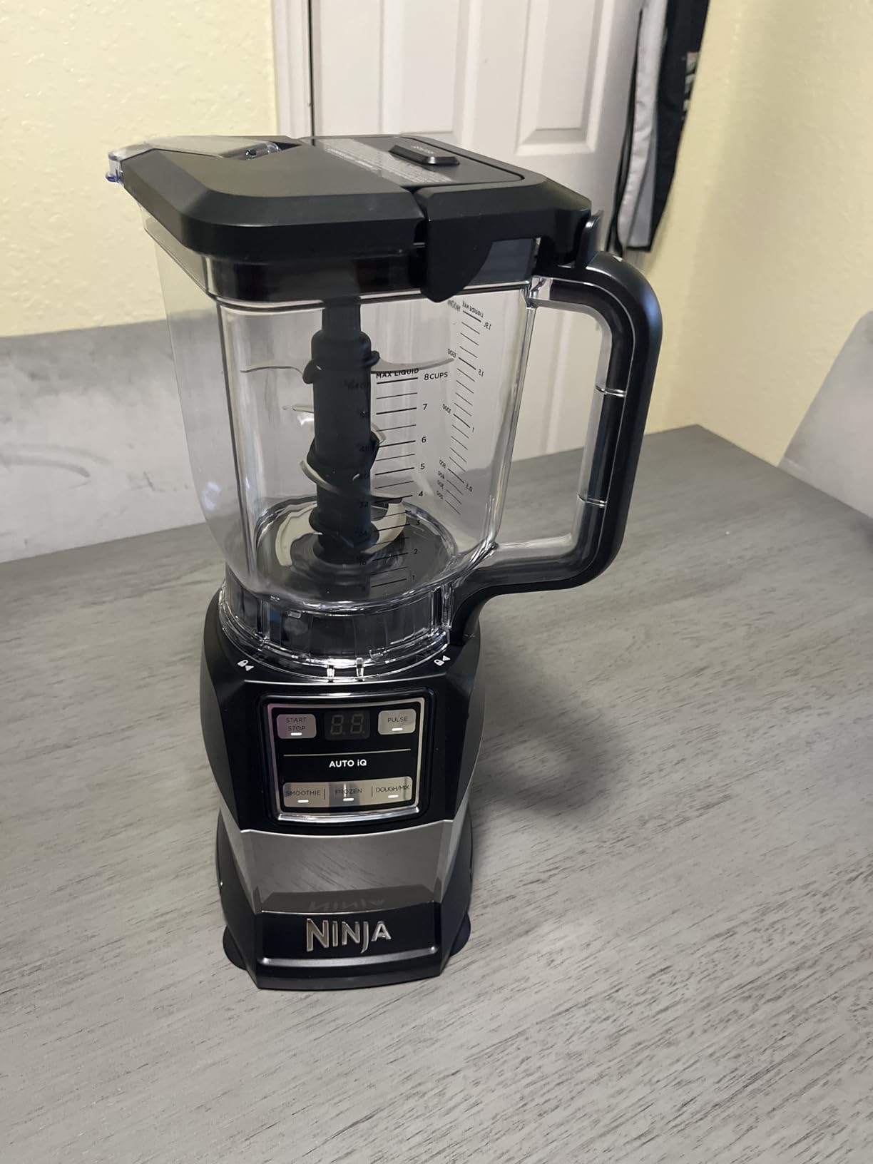 Ninja Compact Kitchen System, Auto-iQ, 1200W, 72oz Pitcher, Grey, AMZ493BRN customer photo 1