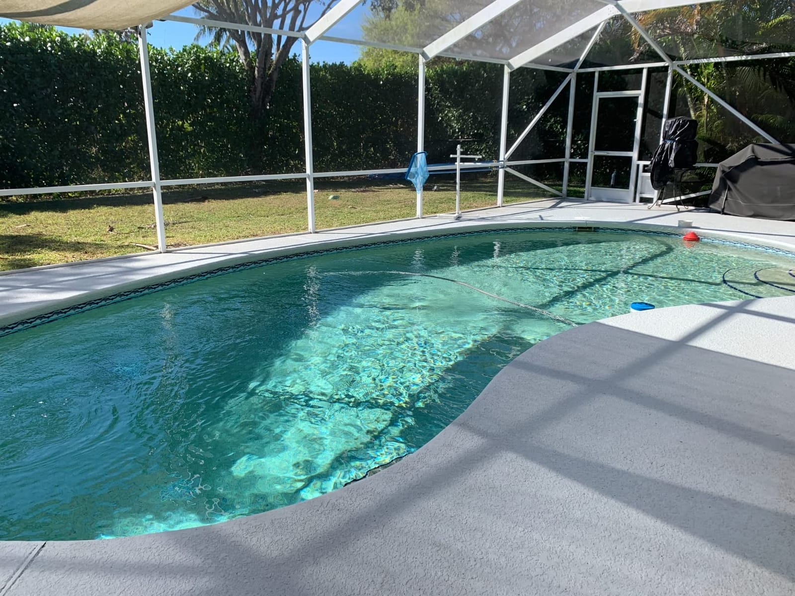 BCONE® Pool Alarm by Lifebuoy® | ASTM F2208 Certified | Floating Safety Device with App Alerts + Alexa Voice Control | 2.4GHz Wi-Fi | for Inground & Above-Ground Pools customer photo 2
