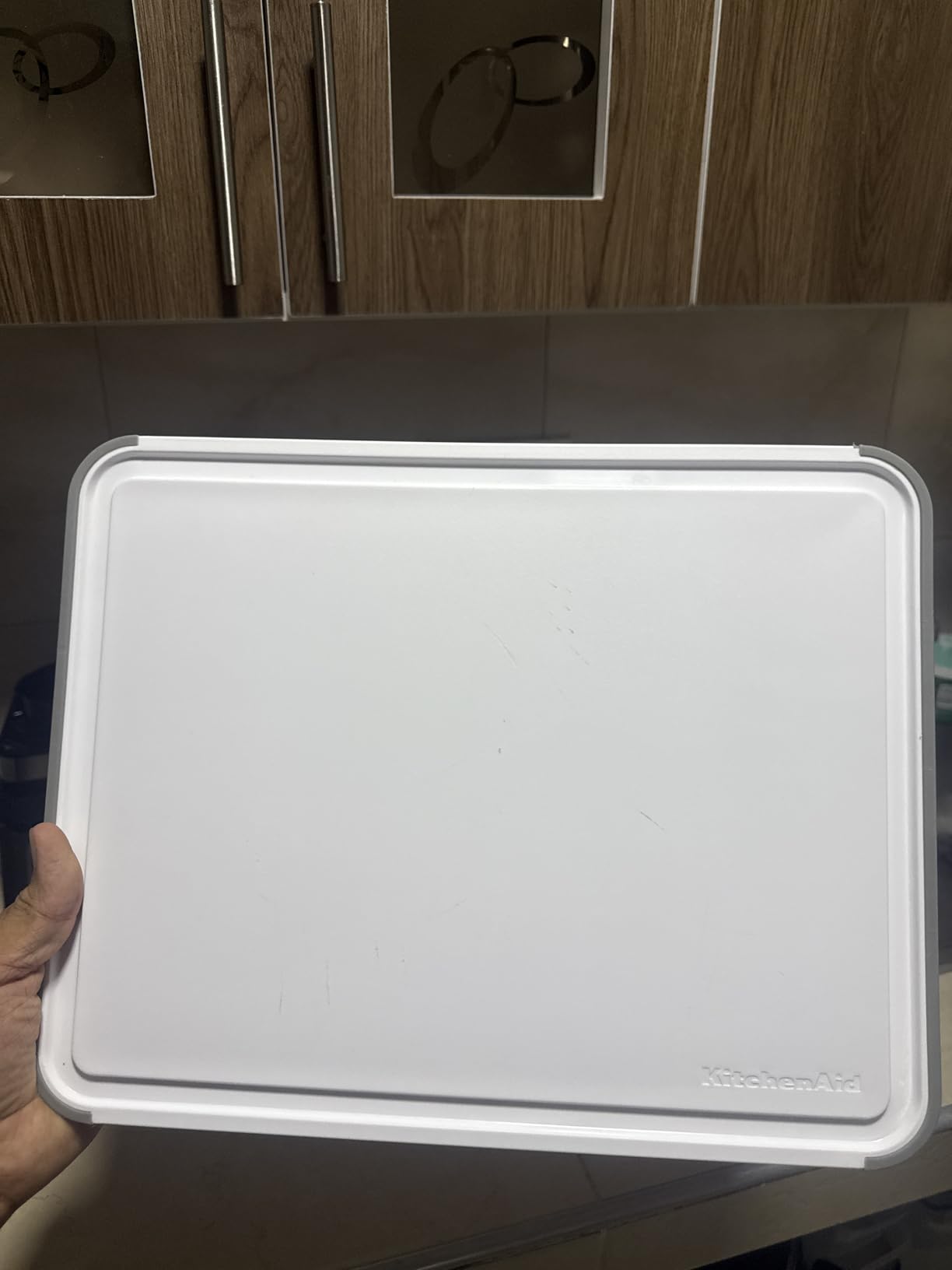 KitchenAid Classic Cutting Board with Perimeter Trench and Non Slip Edges, Dishwasher Safe, 11 inch x 14 inch, White and Gray customer photo 2