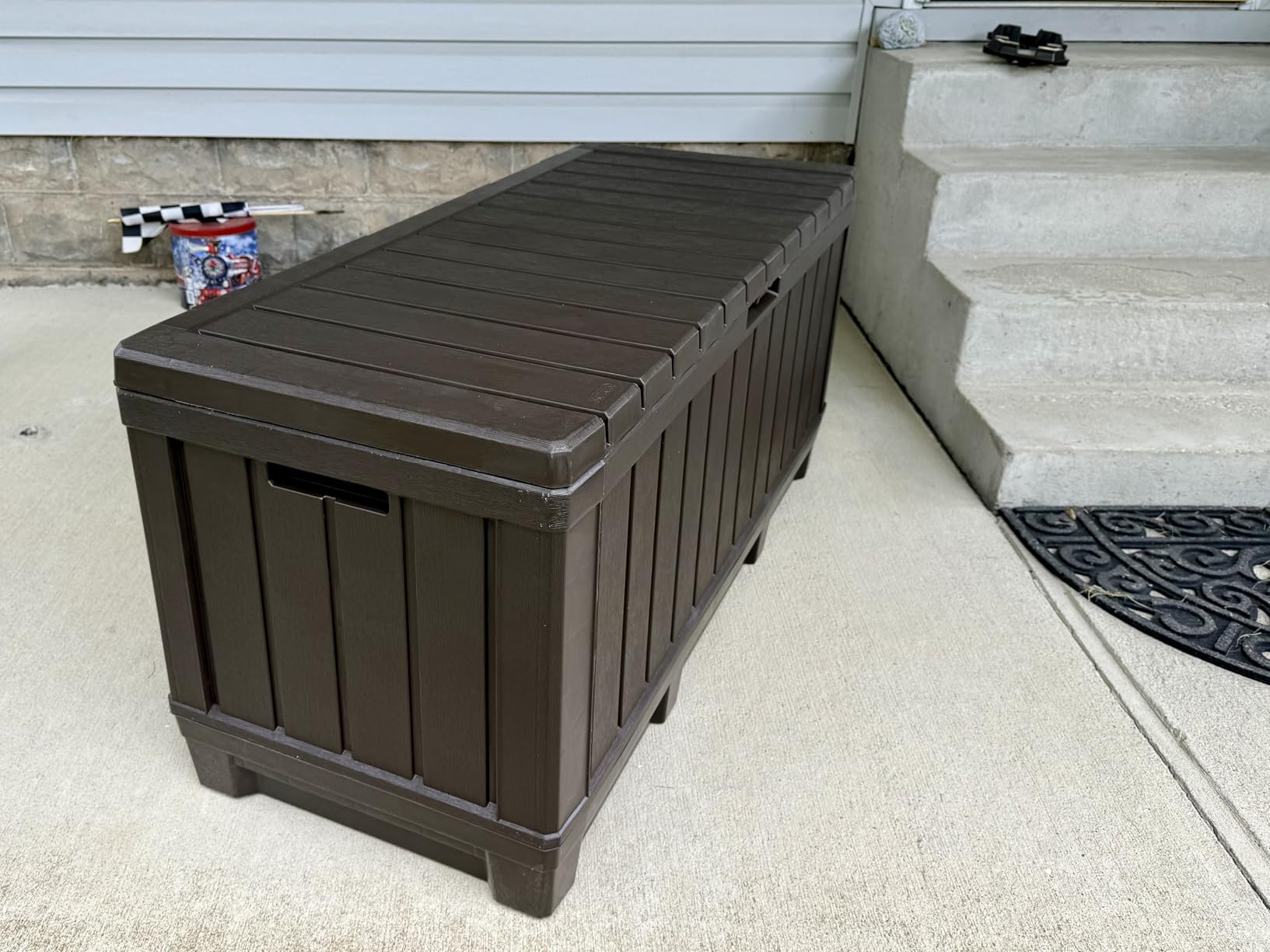 Keter Kentwood 92 Gal Outdoor Storage Box for Patio and Pool Accessories customer photo 1
