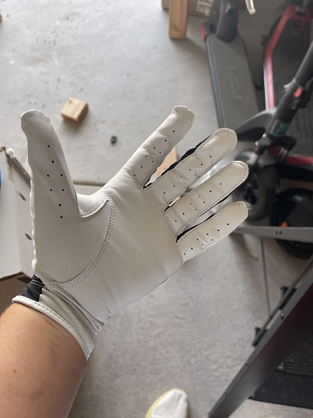 Under Armour Mens Iso-chill Golf Glove customer photo 1