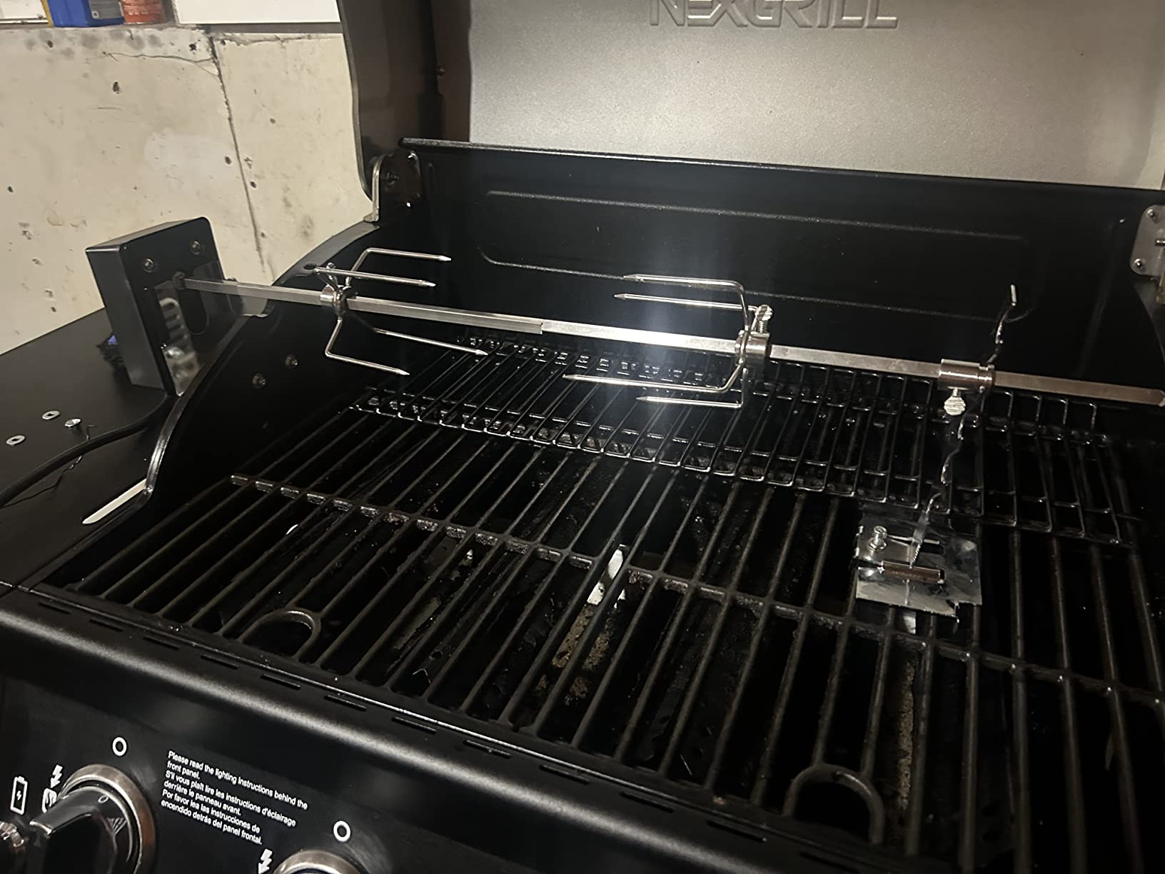 Universal Rotisserie Grill Kit, 360° Automatic Rotating Rotisserie Kit customer photo 1