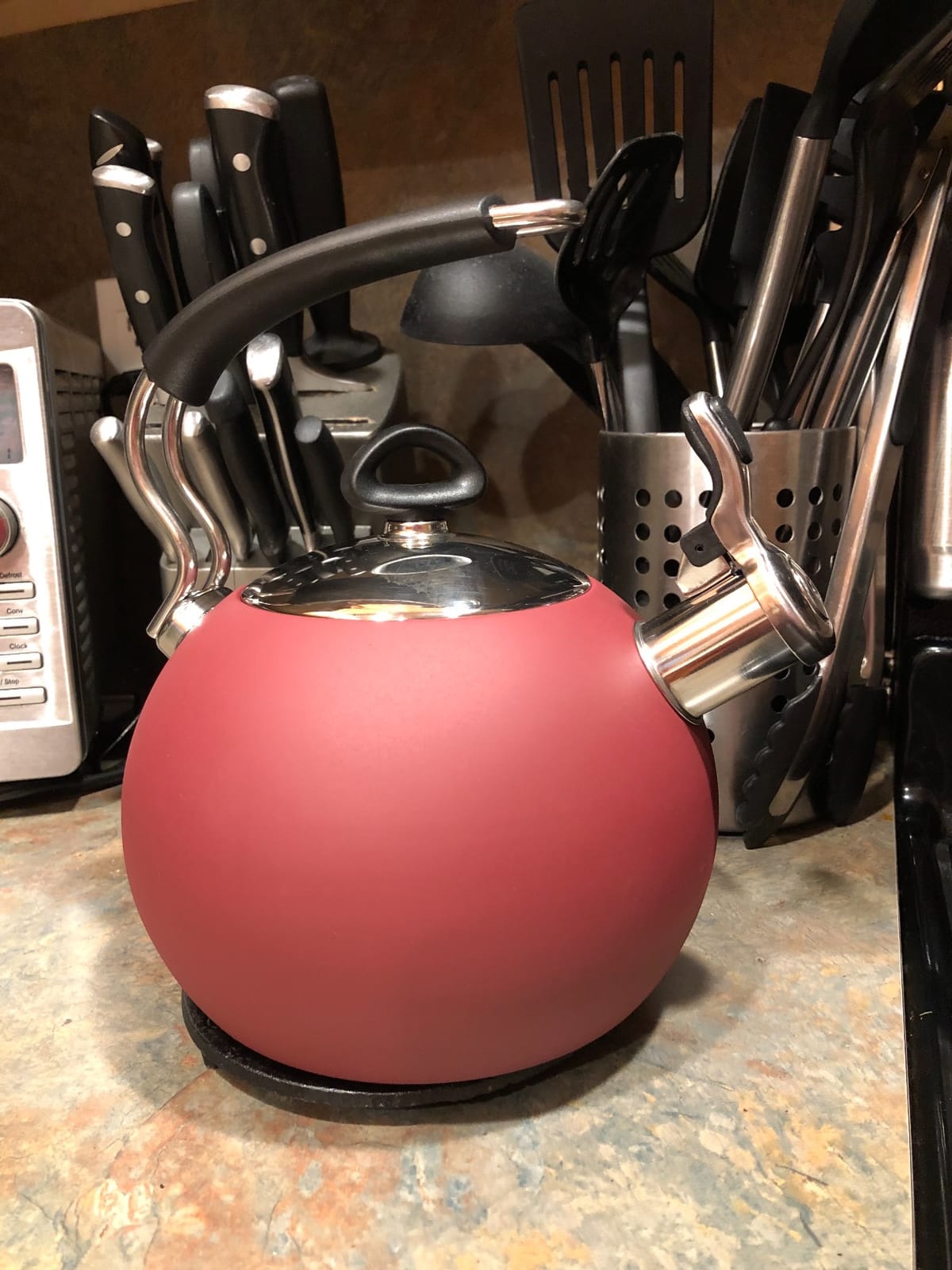Whistling Tea Kettle Stovetop, 2.64 Quart Black Tea Pot customer photo 2