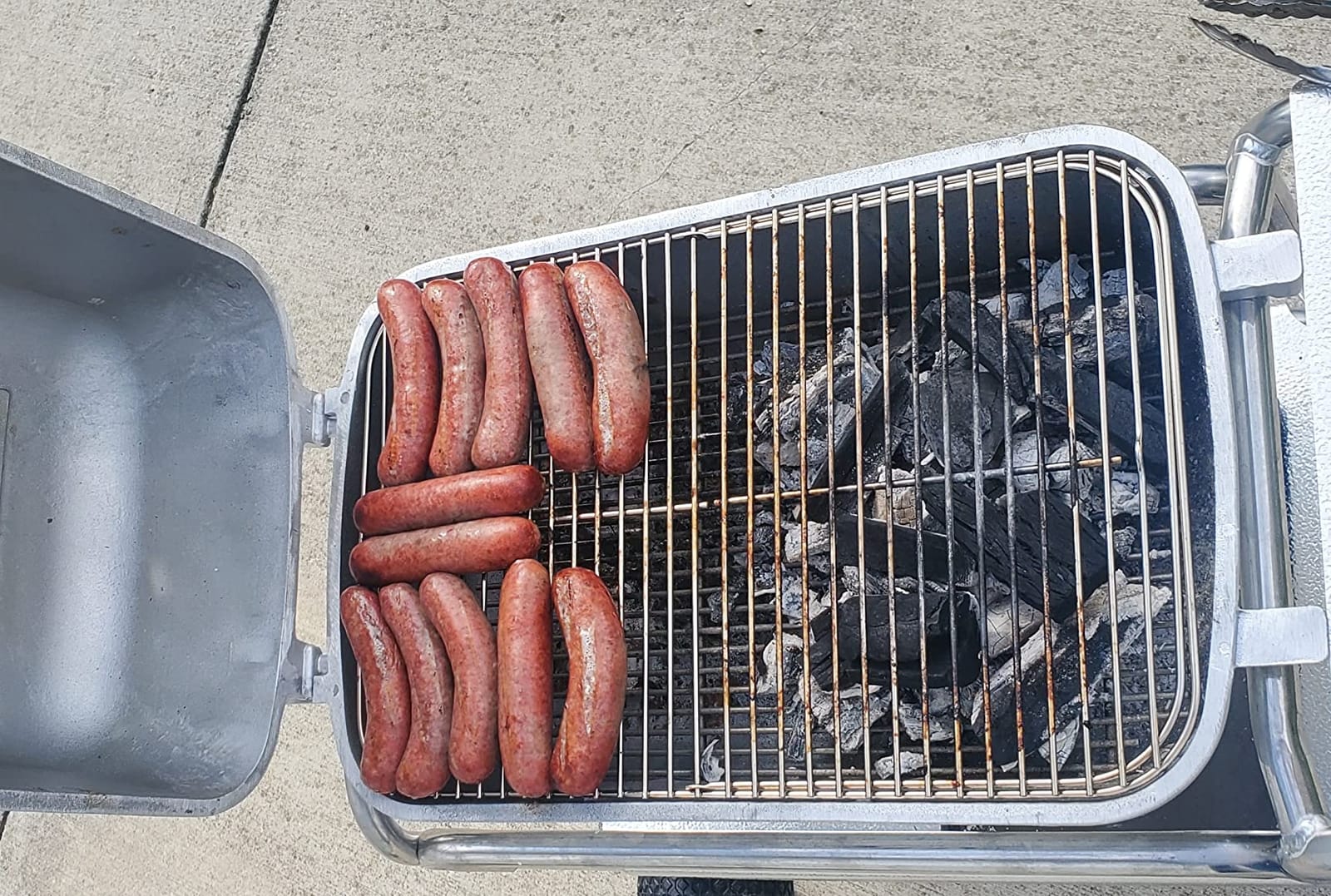 PK Grills PK300-BCX Portable Charcoal Grill and Smoker, Aluminum Outdoor BBQ Grill, Portable Grill for Camping, Backyard Grilling, Park, Tailgating, Graphite/Black customer photo 1