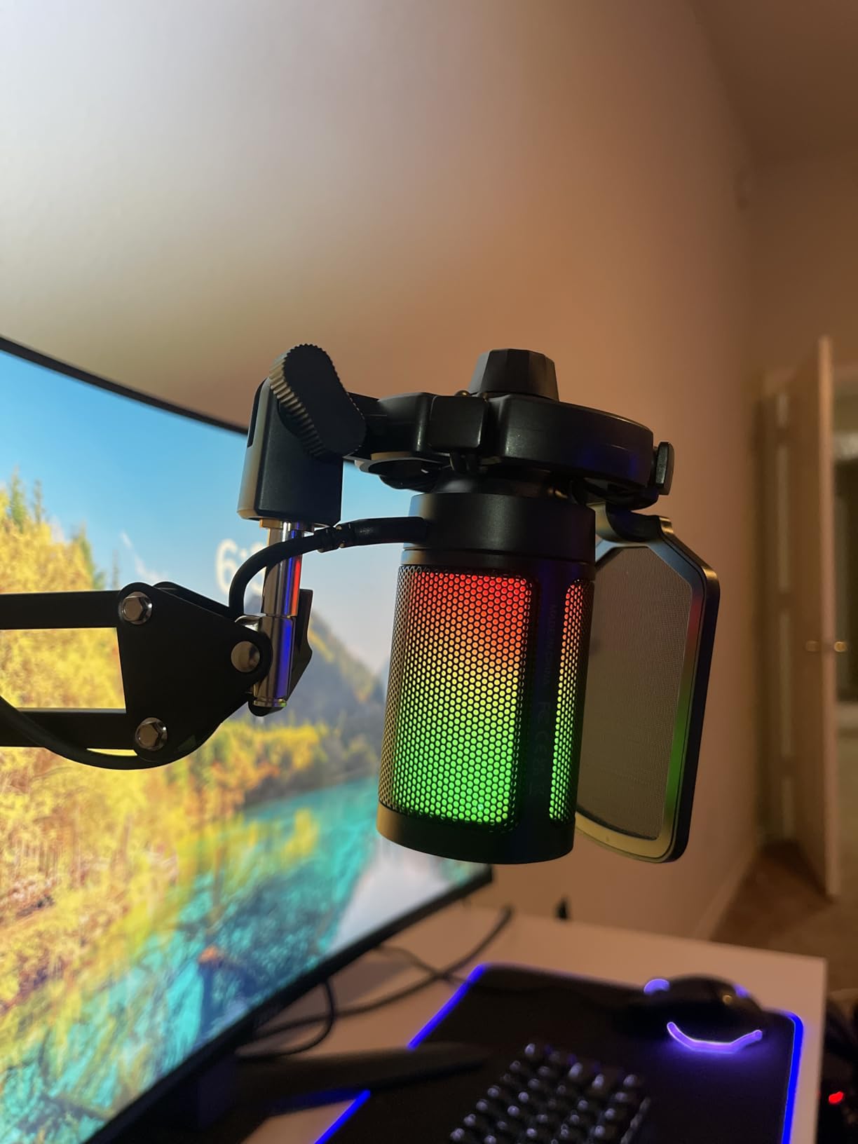 FIFINE AmpliGame A6T USB Gaming Microphone Kit, Condenser Mic for Streaming customer photo 2