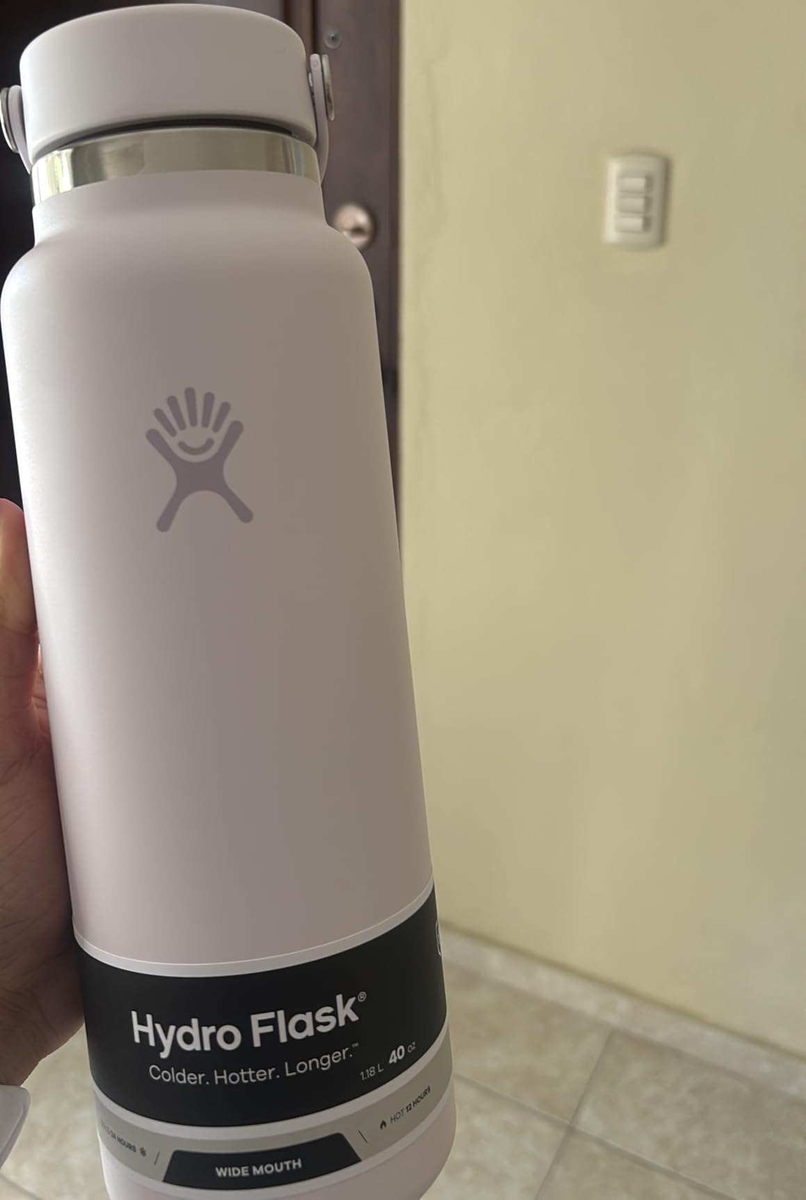 Hydro Flask Water Bottle - Insulated Stainless Steel - Wide Mouth Flex Lid, Non Spill, Leakproof and Refillable in 32 Oz Indigo Blue customer photo 2