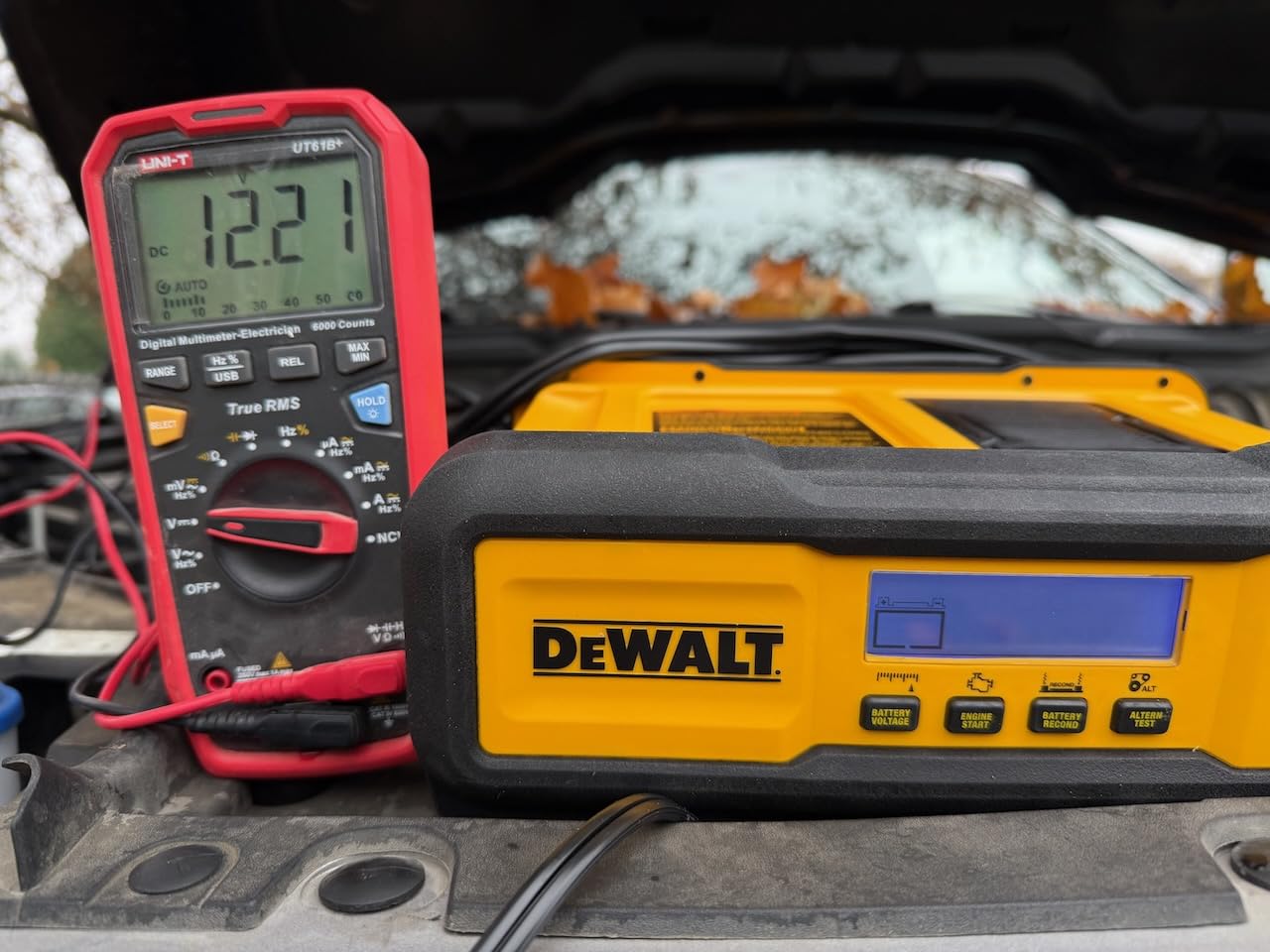 DEWALT DXAEC100 30A Battery Charger, 100A Engine Start and 3A Maintainer customer photo 1