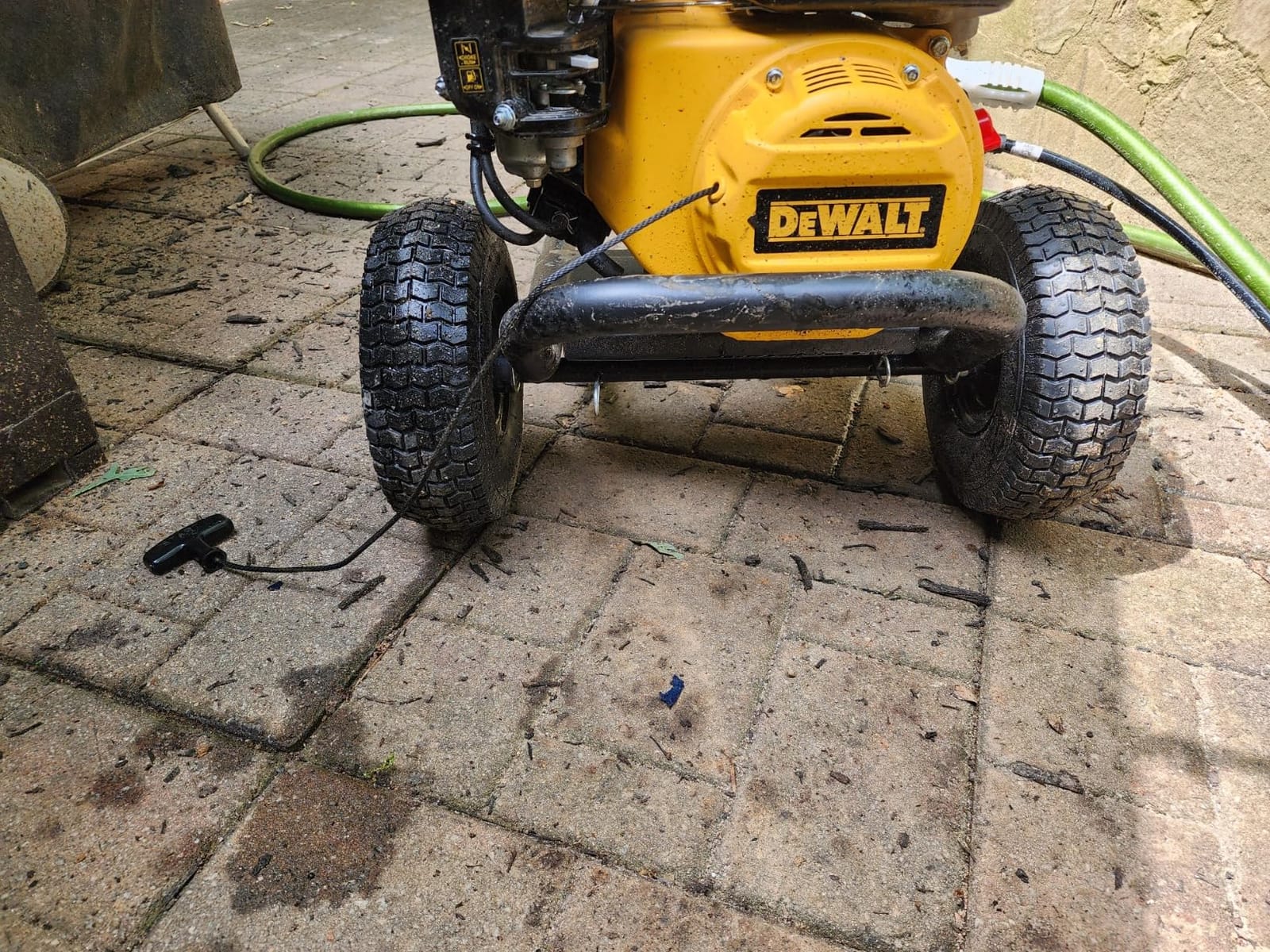DeWalt 3300 PSI Gas Pressure Washer, 2.4 GPM, Residential Model DXPW3300-S customer photo 2