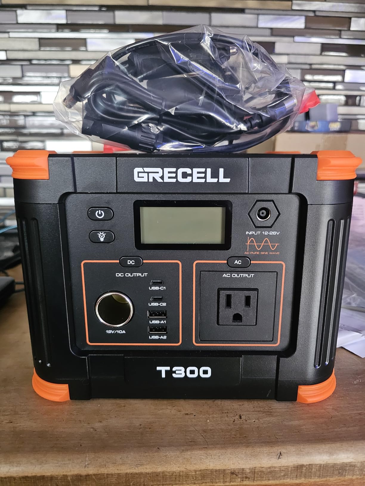 GRECELL Portable Power Station 330W, 230.88Wh Solar Generator customer photo 1