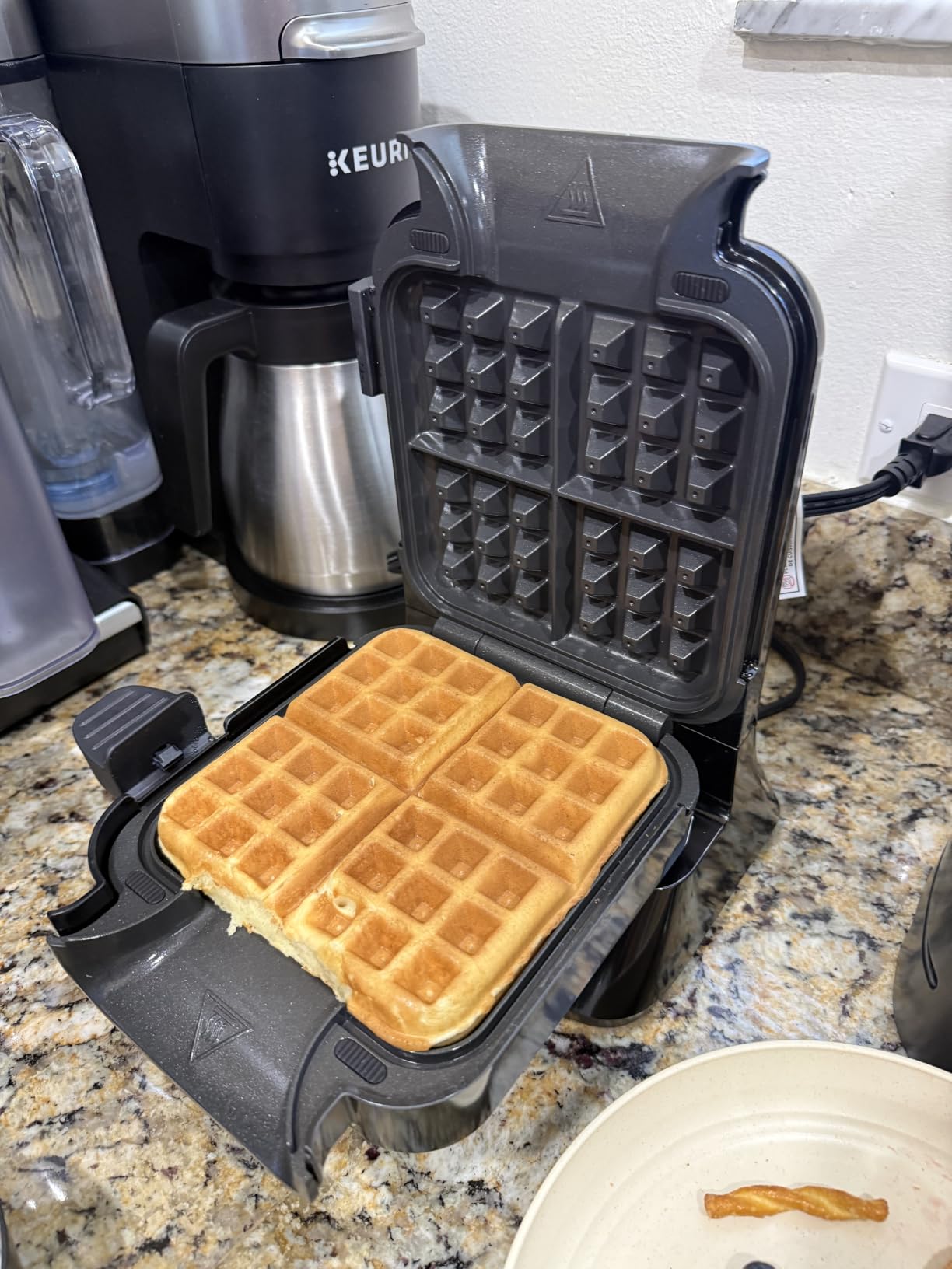 Ninja Belgian Waffle Maker Pro, 5 Shade Settings, Black/Silver, BW1001 customer photo 2