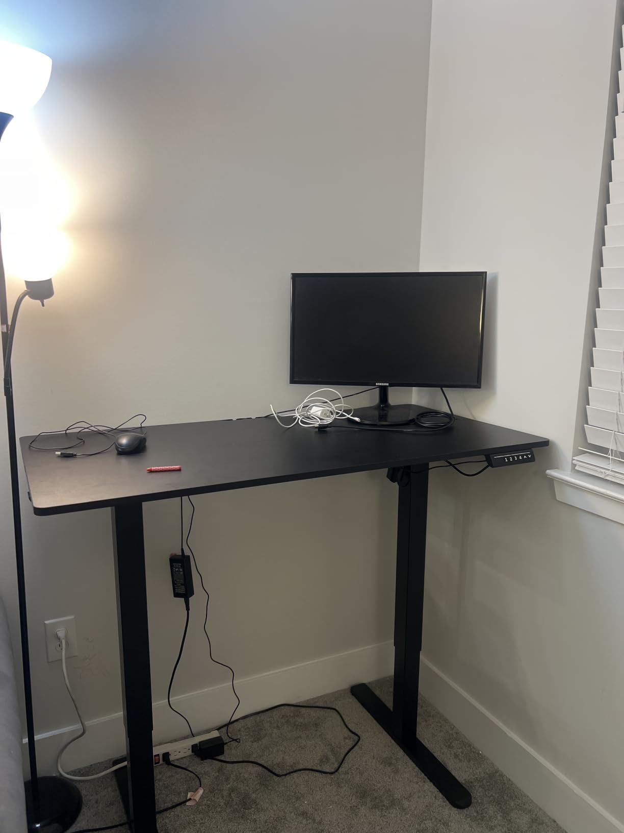 ErGear 48 X 24 Inch Height Adjustable Electric Standing Desk, Black customer photo 2