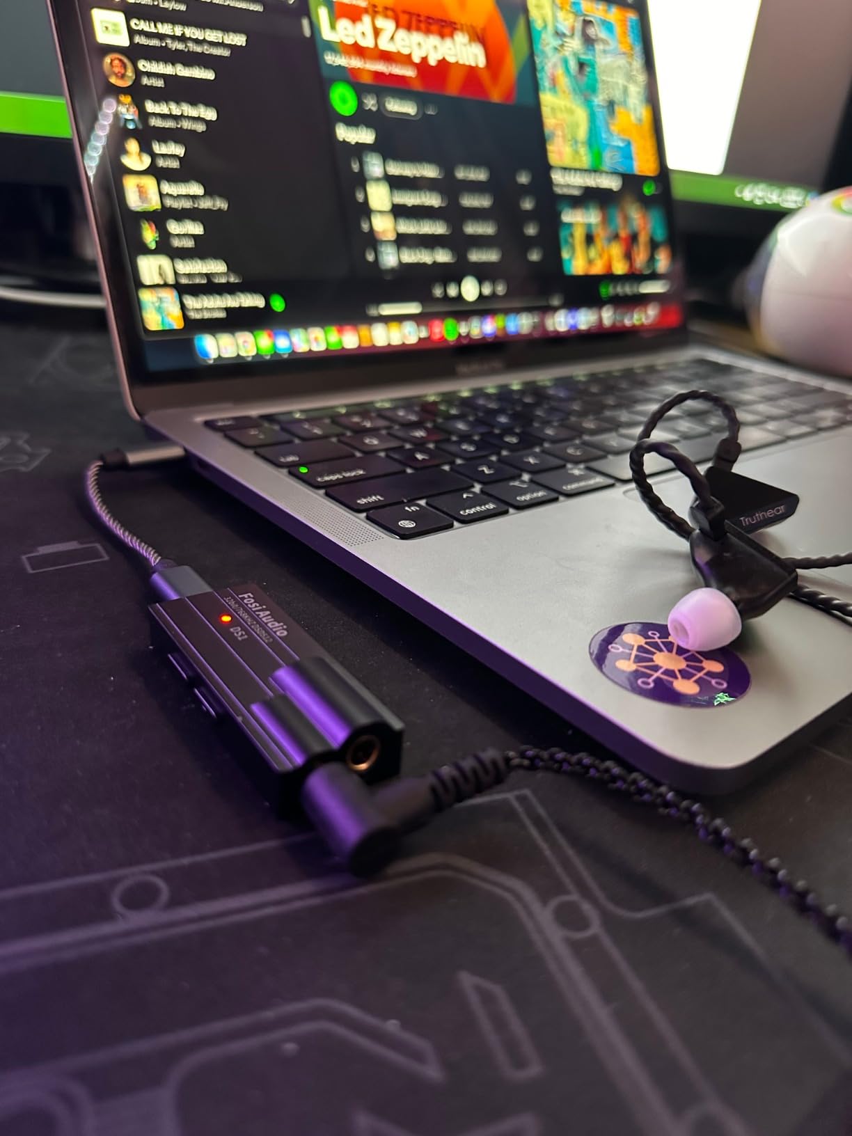 Fosi Audio DS1 USB C DAC Headphone Amp DSD512 ES9038Q2M HiFi Mini Audio Adapter Supports 32bit/768kHz with 4.4MM and 3.5MM Dual Headphones Outputs Compatible with Smartphones/Laptop/PC/Music Players customer photo 2