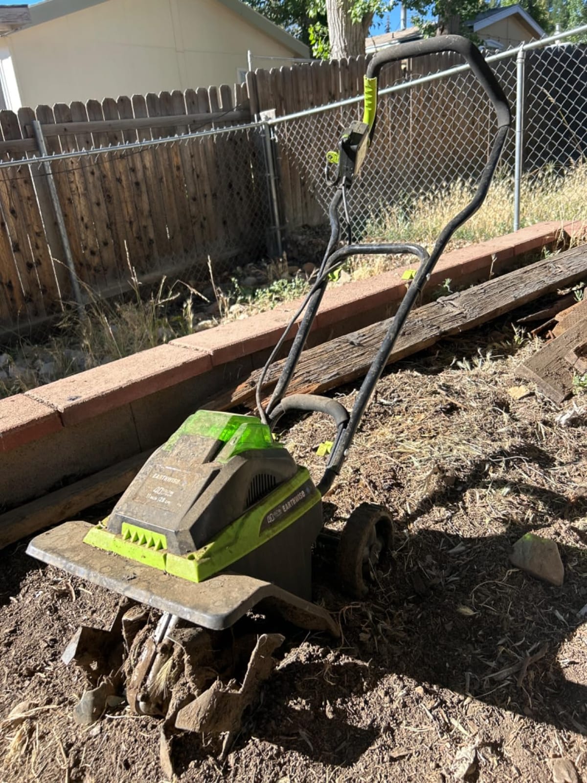 Earthwise TC70020IT 20V 7.5
