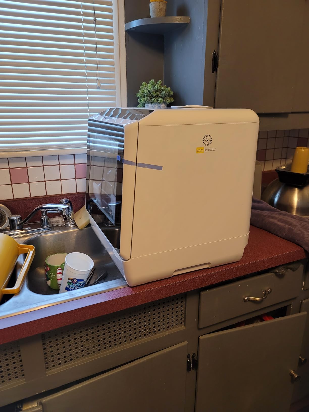 BLITZHOME Portable Dishwasher Countertop, WIFI Smart Dishwasher, Compact Dishwashers with 5L Built-in Water Tank, 6 Programs, 360° Dual Spray, High-Temp& Air-Dry Function, Fruit Cleaning customer photo 2