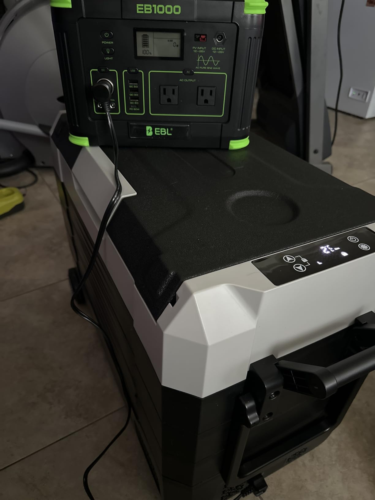 Portable Power Station 500W, 519.48Wh/140400mAh Solar Generator Backup customer photo 1