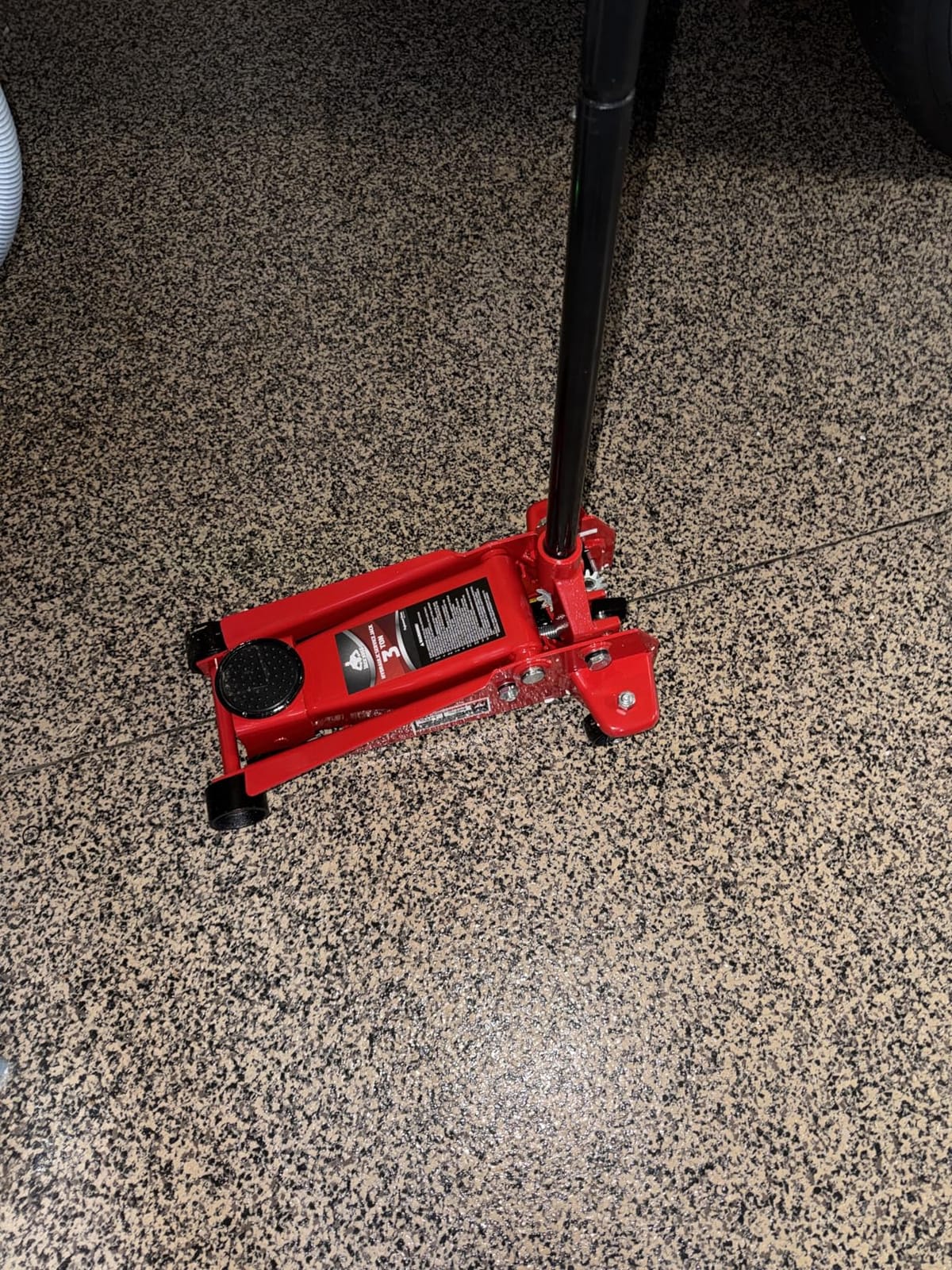 Jack Boss Floor Jack 3 Ton Capacity Fast Lift Service Jack Steel Heavy Duty Hydraulic Car Jack customer photo 1