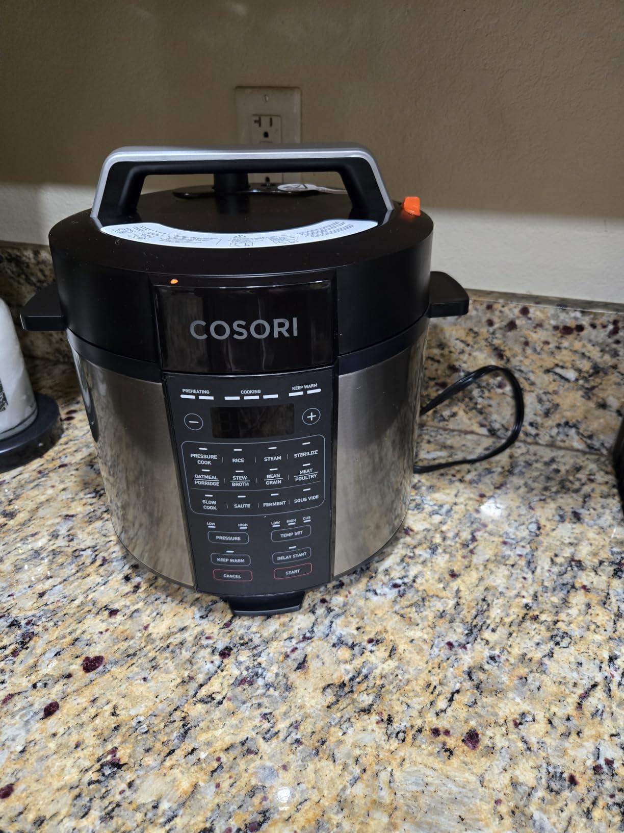 Cosori Pressure Cooker 6QT, 9-in-1, Ceramic Coating Pot, 12 Safety Features customer photo 2