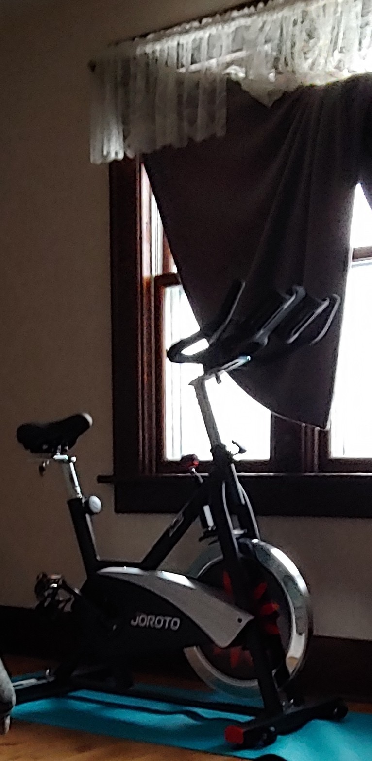 JOROTO Exercise Bike, Magnetic Stationary Bikes for Home customer photo 1