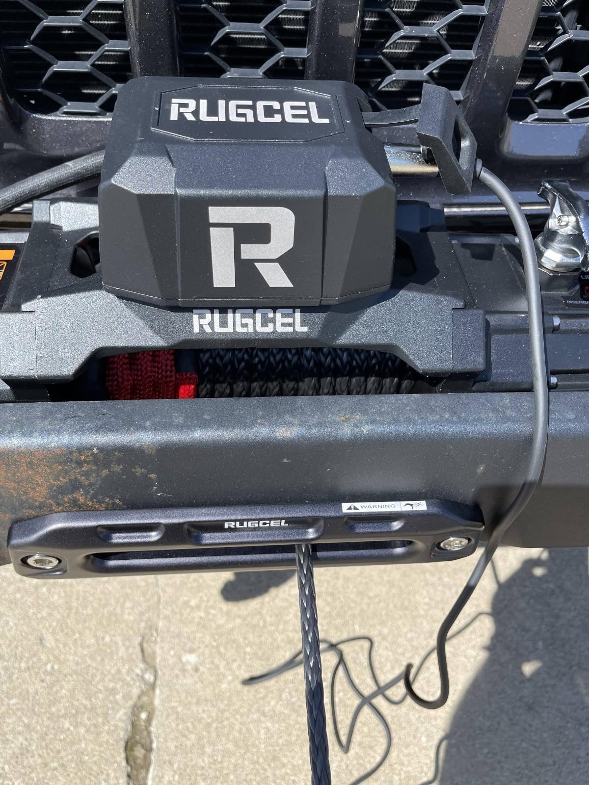 RUGCEL WINCH 12000lb New Waterproof Electric Synthetic Rope Winch 12V with Hawse Fairlead,2 in 1 Infrared Remote Control,Wired Control,Black Rope,for Truck SUV customer photo 1