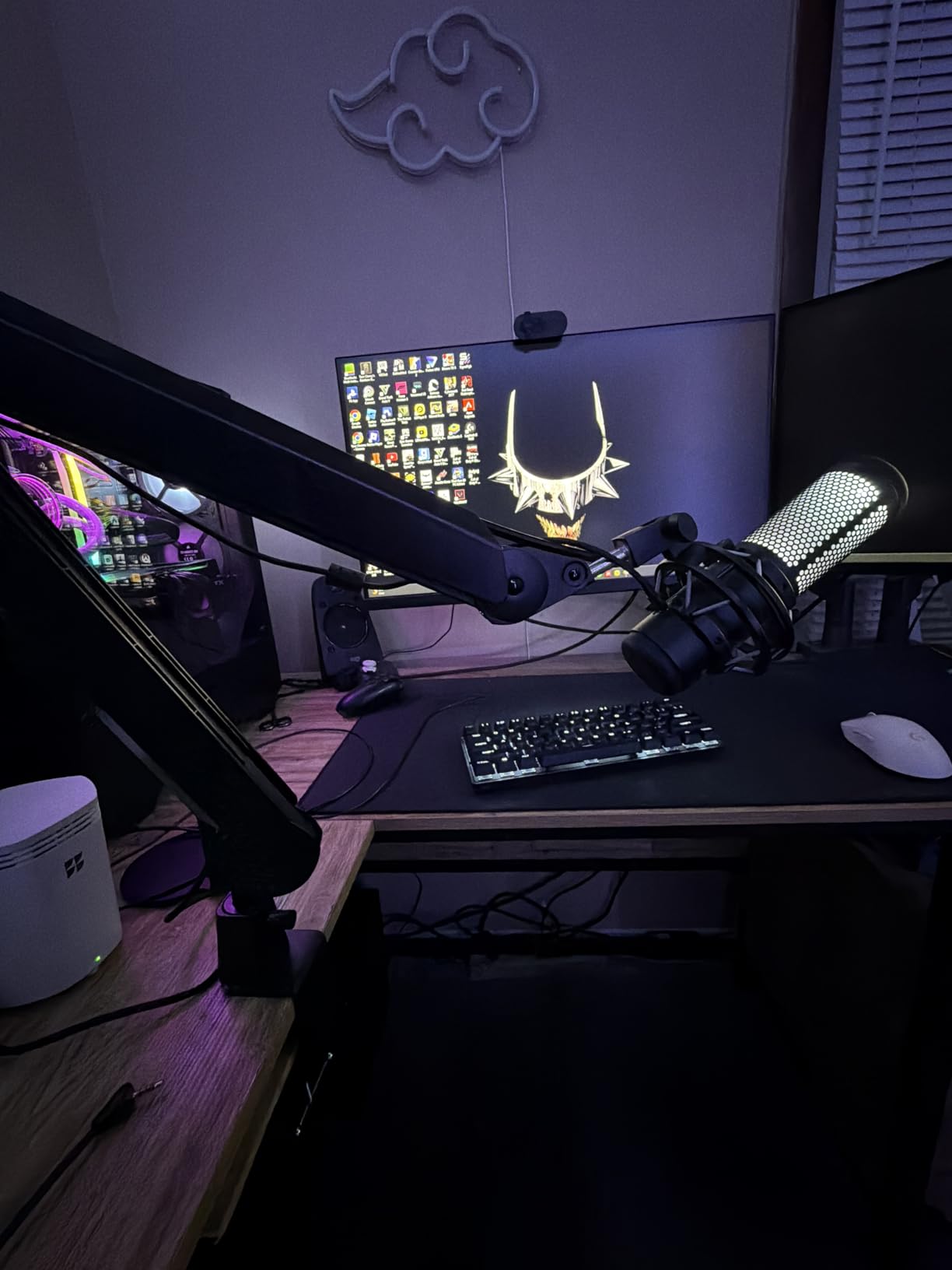 InnoGear Mic Arm Microphone Boom Arm Cable Management for Blue Yeti, Black customer photo 2
