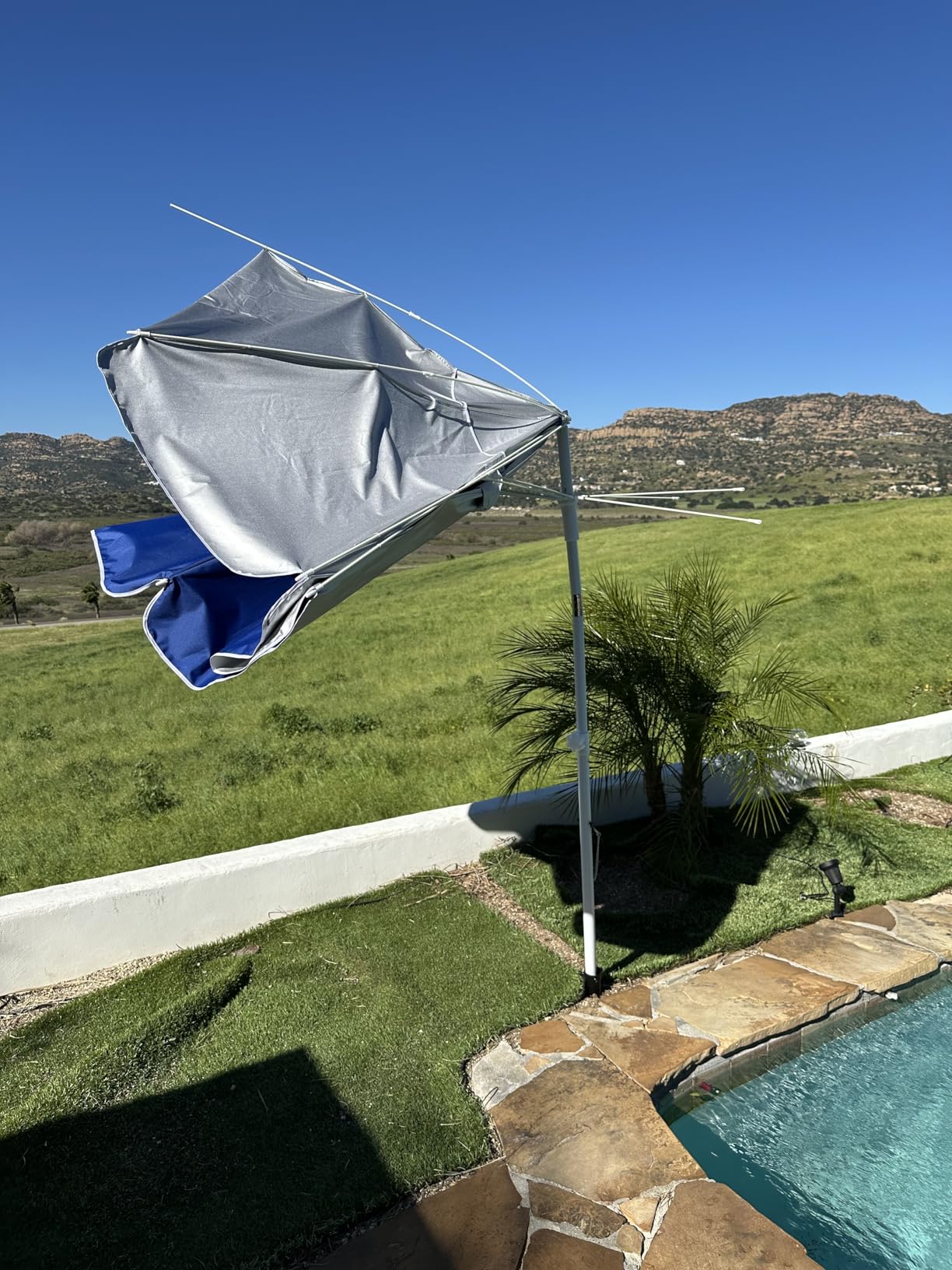 AMMSUN 8 Feet Large Beach Umbrella with Sand Anchor Heavy Duty High Wind Portable Outdoor Umbrellas UV 50+ Protection Air Vent Tilt Patio Garden Pool customer photo 2