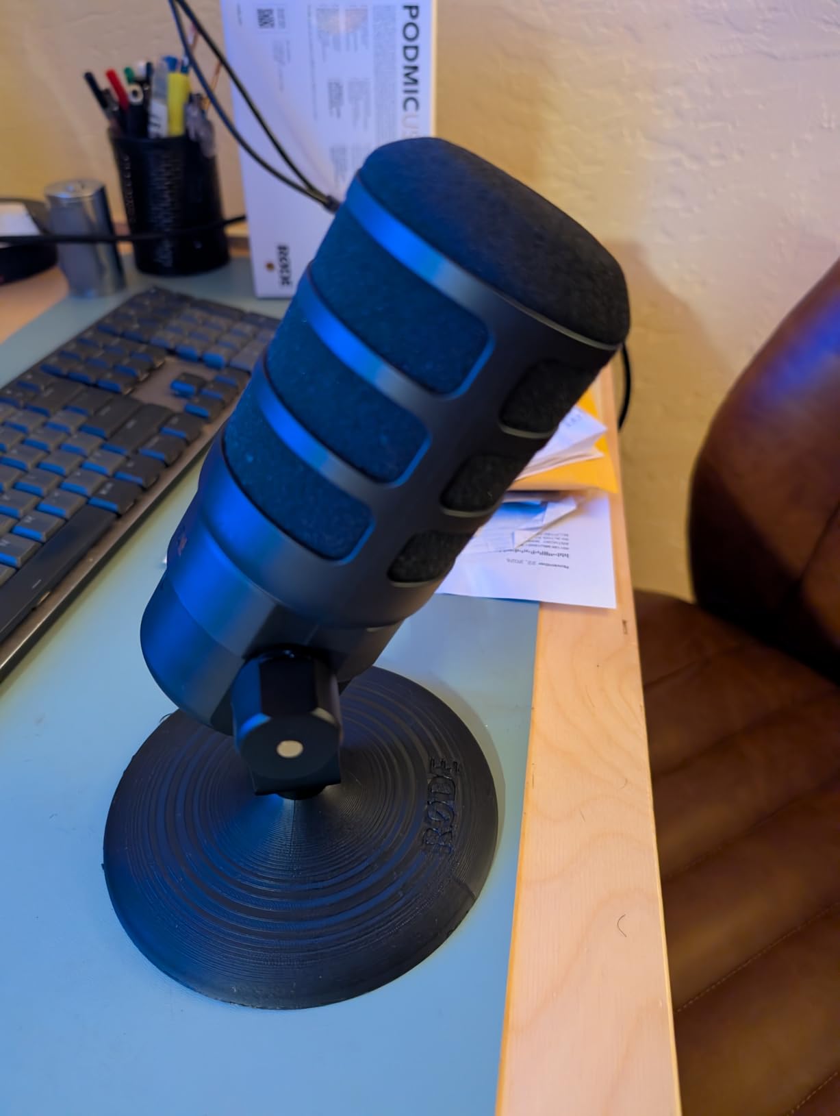 RØDE PodMic USB Dynamic Broadcast Microphone, XLR + USB-C customer photo 2