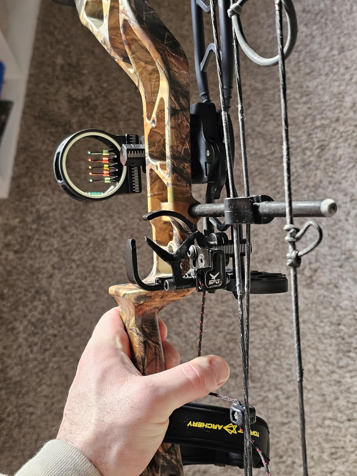 Drop Away Arrow Rest - Upgrade Archery Rest for Compound Bow Metal Adjustment Black Recurve Fall Away Arrow Rest Right Hand Hunting Target Shooting (Upgrade Rest) customer photo 1