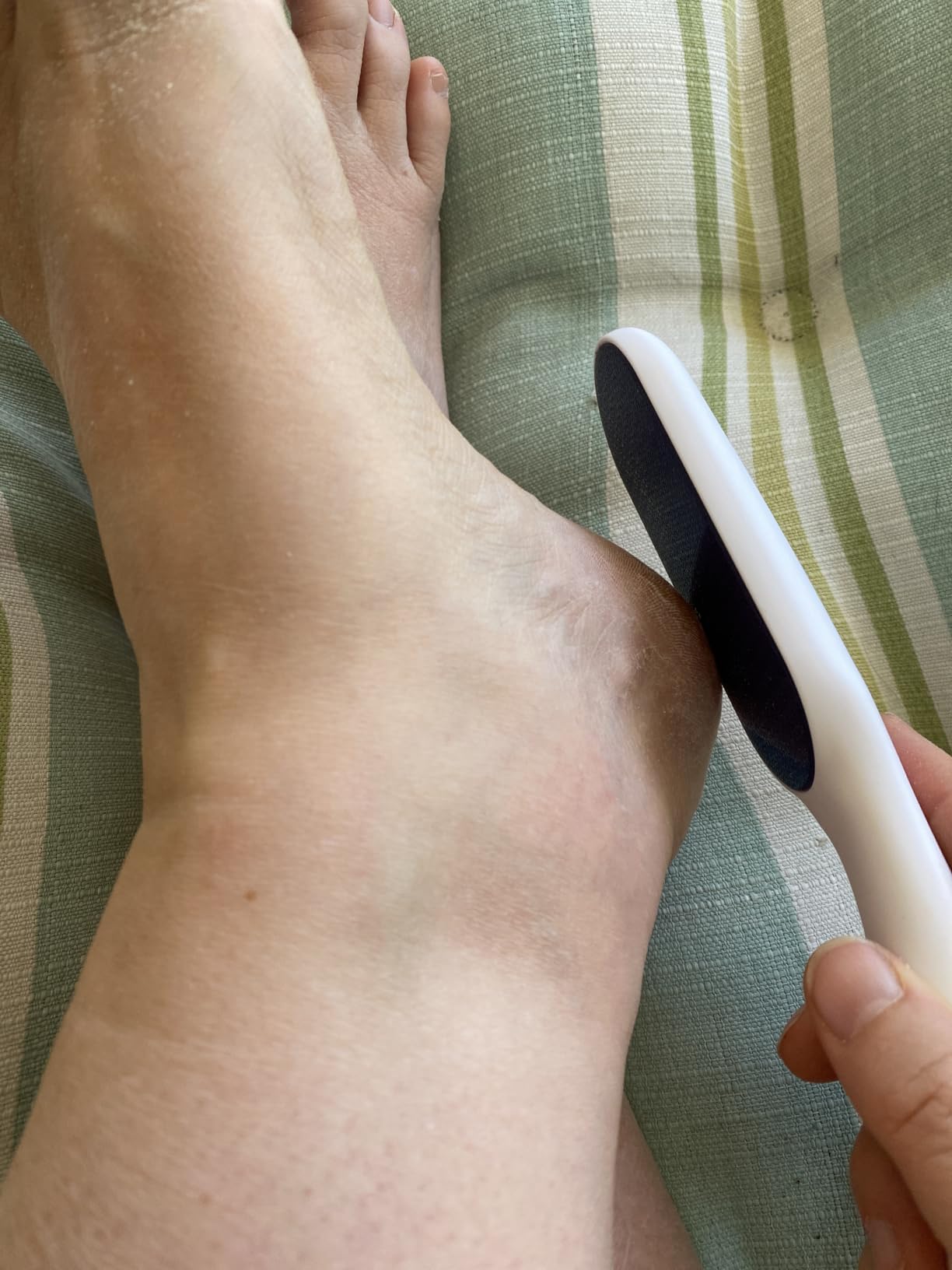 Dr. Scholl's Foot Callus Remover, Nano Glass Foot File, Soft Smooth Feet customer photo 1