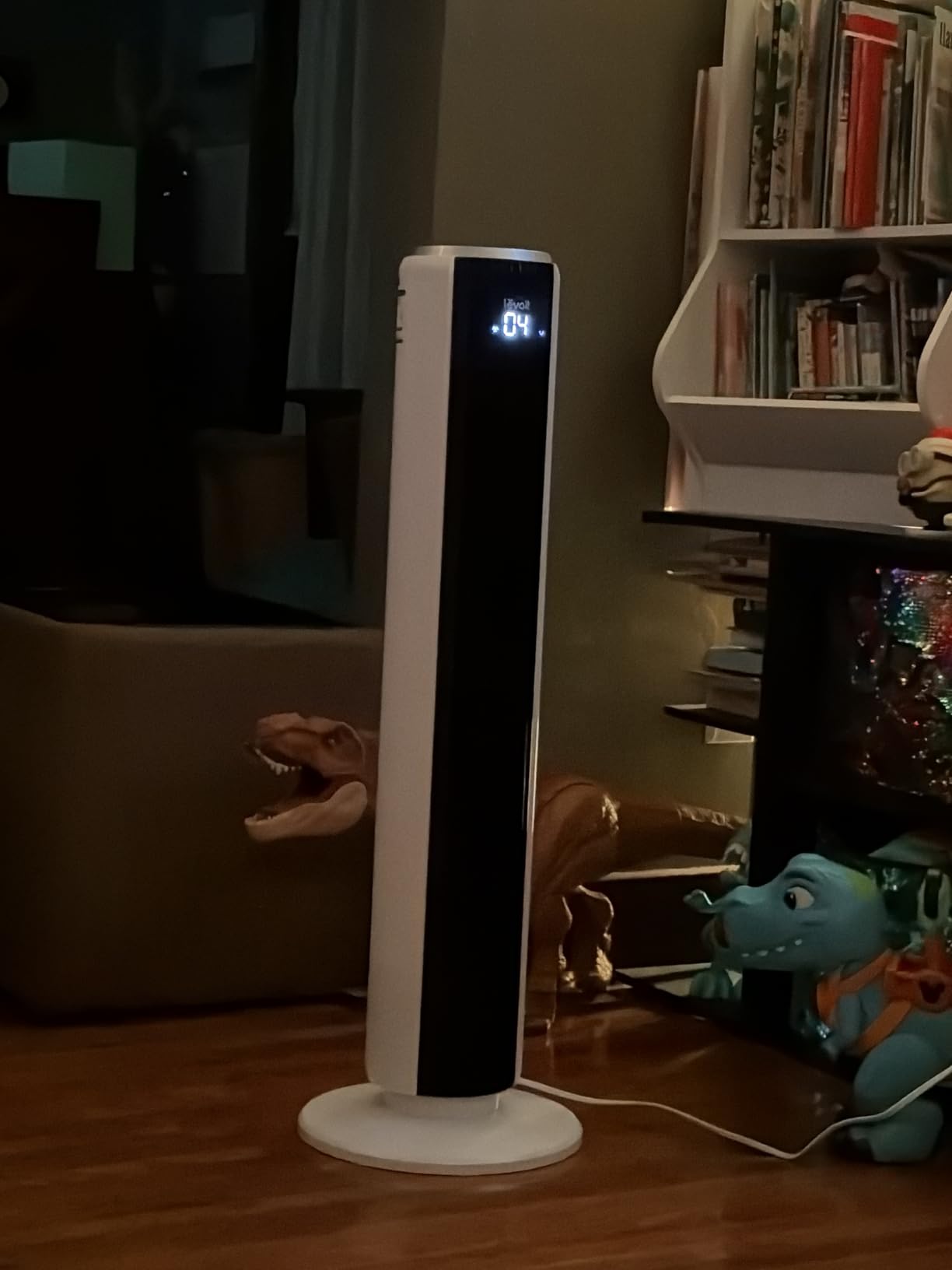 Levoit Tower Fan for Bedroom, 28ft/s Fans that Blow Cold Air, 28dB Quiet customer photo 2