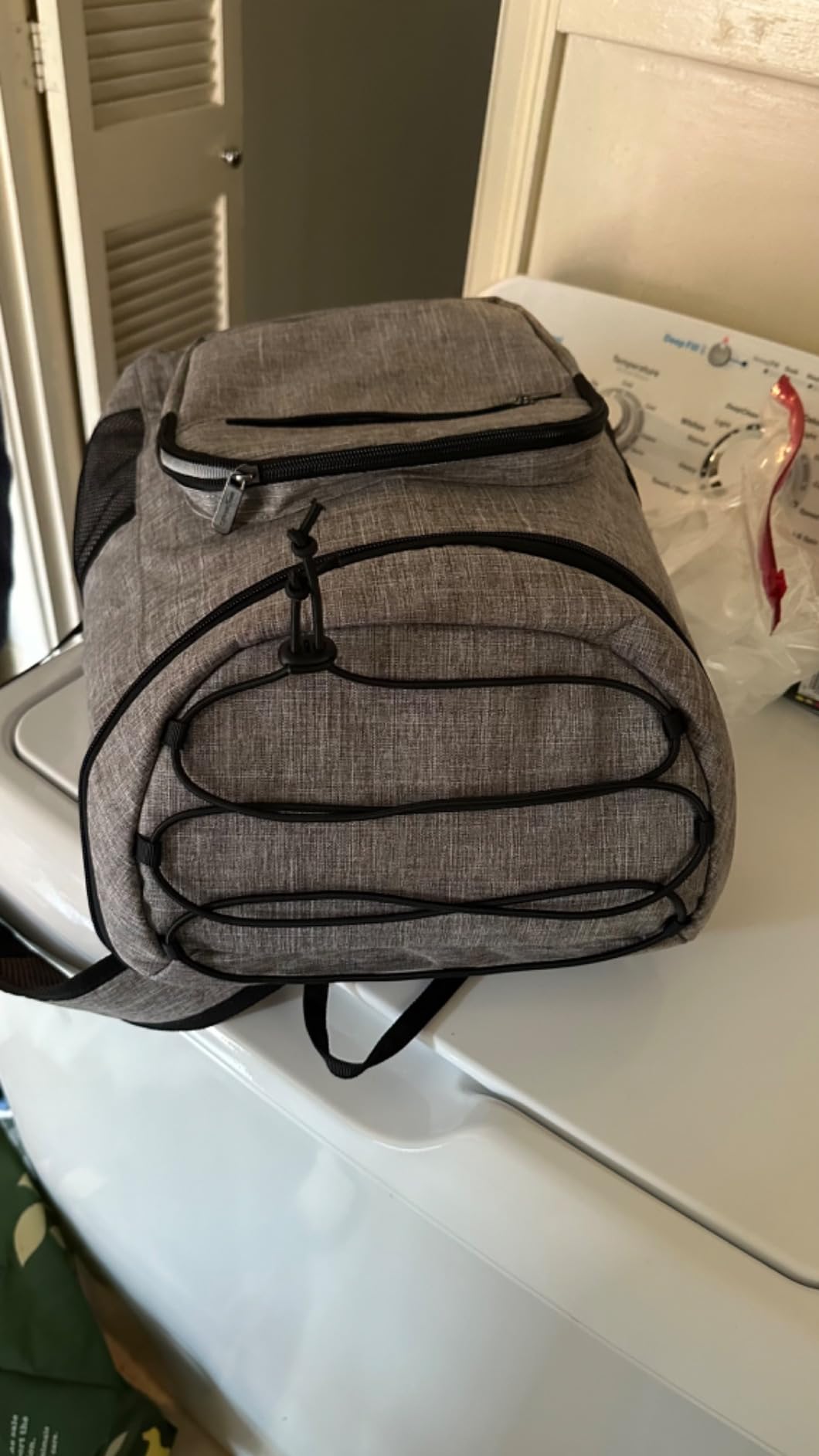 Amazon Basics Insulated Cooler Backpack for Camping and Hiking, Portable Soft Sided Cooler with 30 Can Capacity, Leak-Proof, Water-Resistant, Gray customer photo 1
