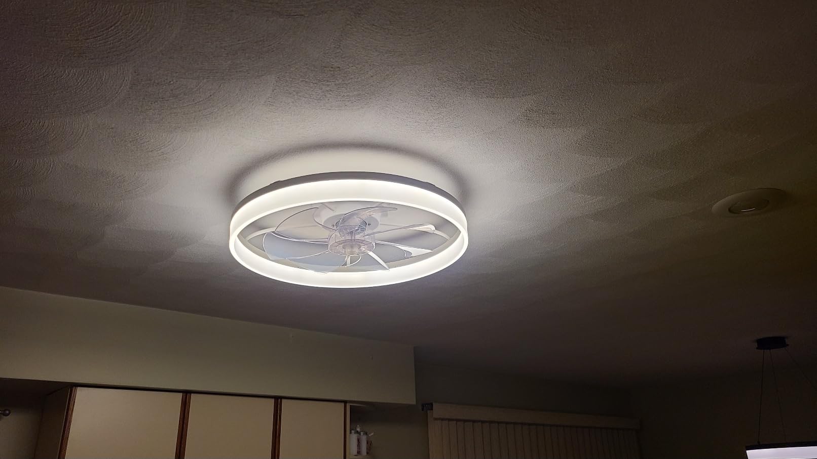 VOLISUN Low Profile Ceiling Fans with Lights and Remote, 19.7in Fandelier Ceiling Fan Flush Mount, 3000K-6500K Smart Bladeless LED Fan Light, White Modern Ceiling Fans with Lights for Bedroom customer photo 1