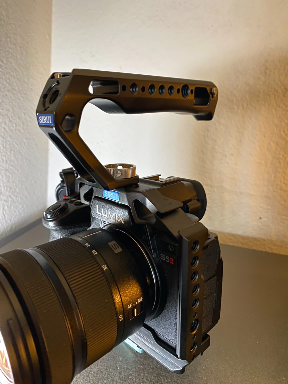 SIRUI S5II S5IIX G9 II Camera Cage with Top Handle, Full Cage for Panasonic LUMIX S5II S5IIX G9 II with Built-in Plate for Arca, NATO Rail, Cold Shoe, Multi Threads, Wrist Strap customer photo 1