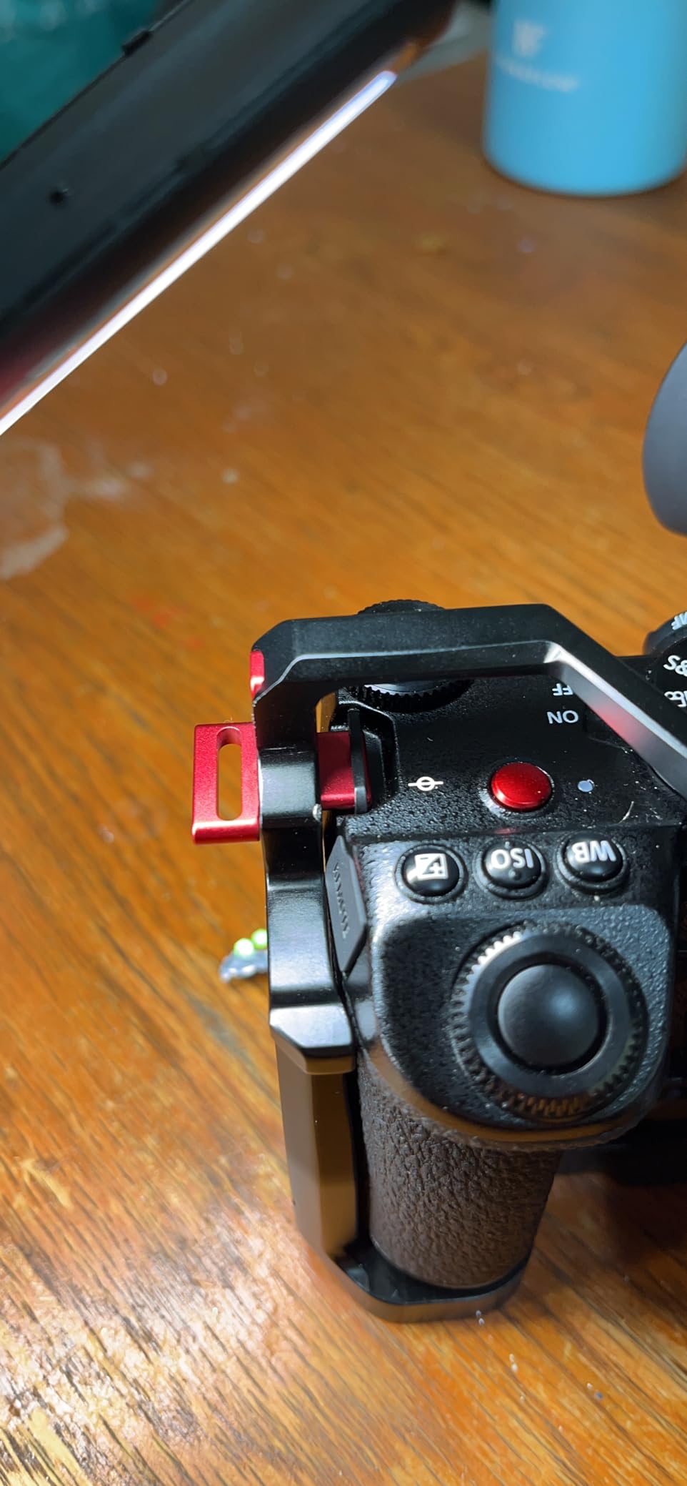SIRUI S5II S5IIX G9 II Camera Cage with Top Handle, Full Cage for Panasonic LUMIX S5II S5IIX G9 II with Built-in Plate for Arca, NATO Rail, Cold Shoe, Multi Threads, Wrist Strap customer photo 2
