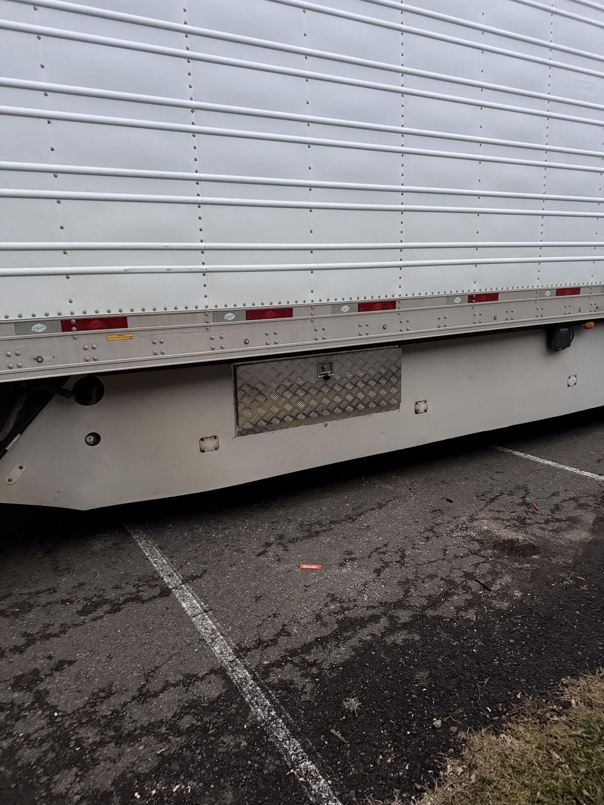 VEVOR Underbody Truck Box, 48