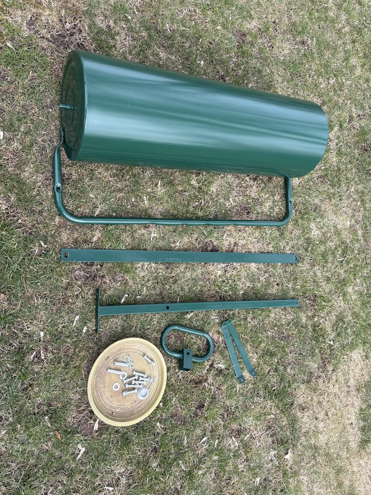 Goplus Lawn Roller, Push/Tow-Behind Lawn Roller, 17 Gallon/63L Water/Sand-Filled Sod Roller, Detachable Gripping Handle, Sod Drum Roller Tow Behind a Tractor for Yard Park Farm Black 12 by 36-Inch customer photo 2
