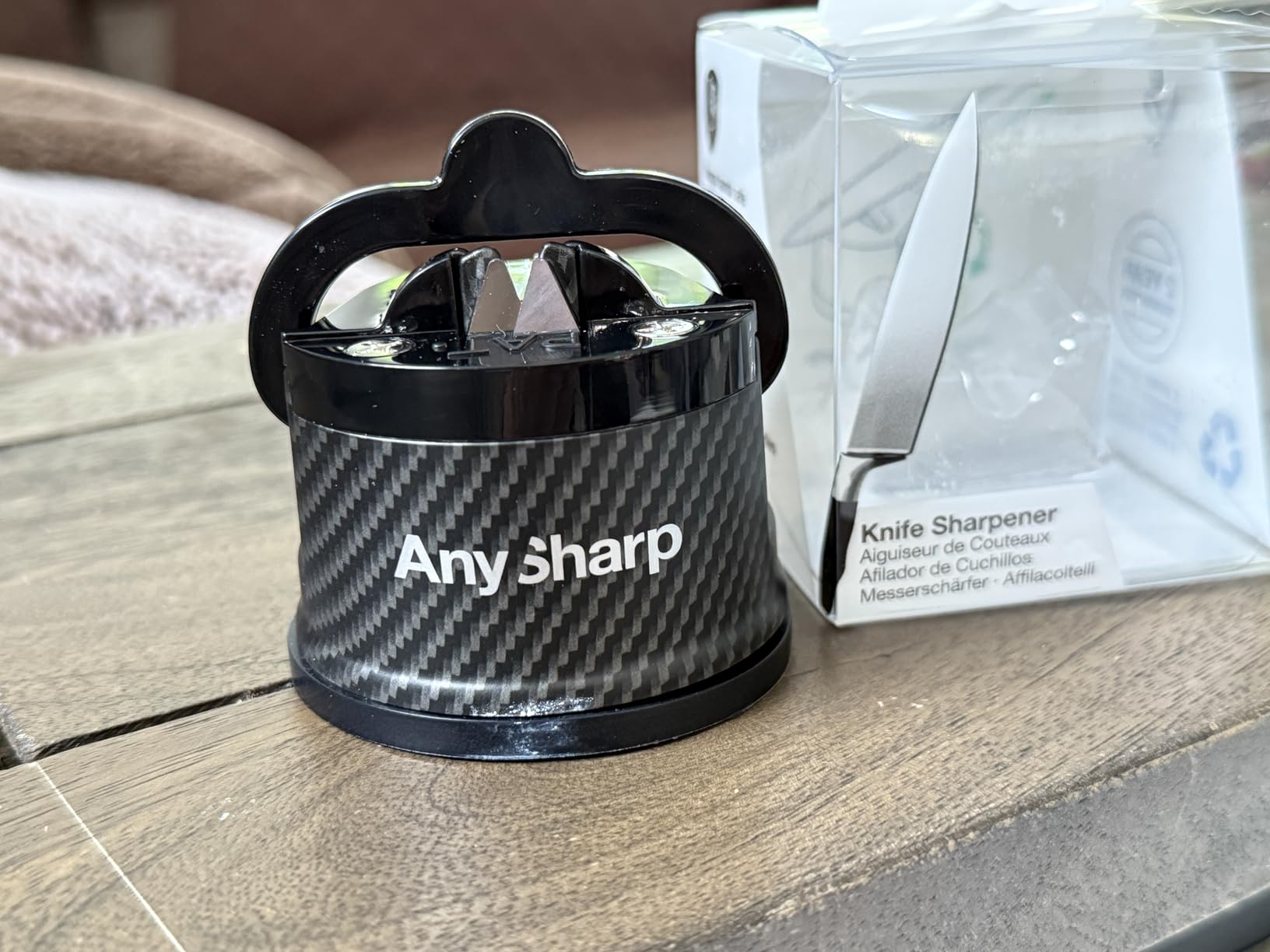 AnySharp – GLOBAL – Easy to Use, Hands Free Knife Sharpener - Red customer photo 2