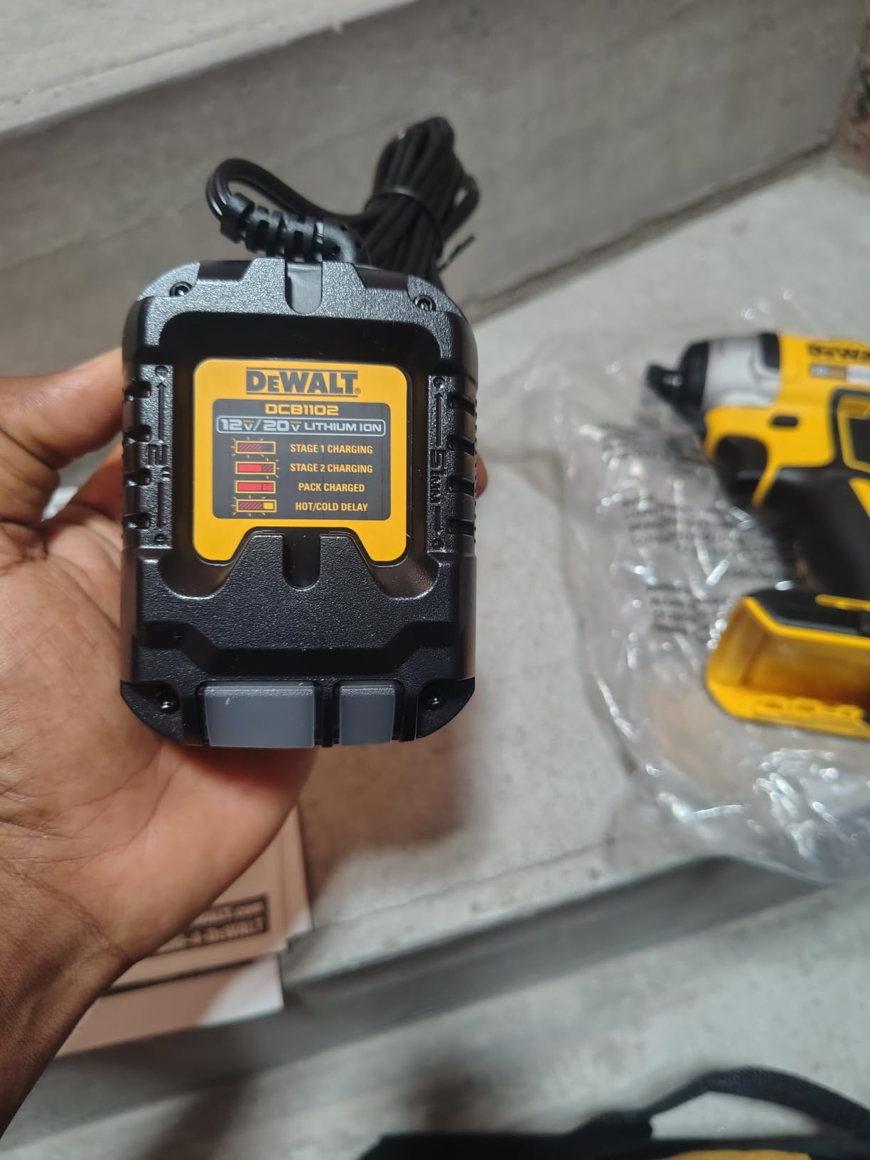 DEWALT 20V MAX Cordless Drill and Impact Driver, Power Drill Brushless 2-Tool Power Tool Combo Kit, Includes 2 Batteries, Charger and Bag (DCK277D2) customer photo 2