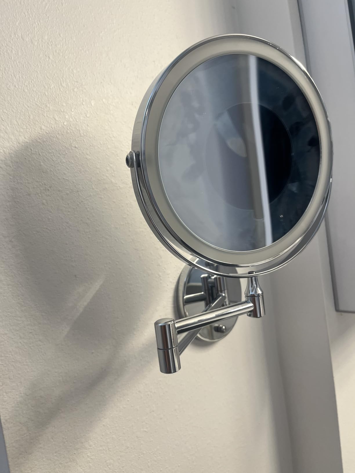 MNIENT Wall Mounted Lighted Makeup Mirror, 1x/10x Rechargeable Magnifying customer photo 1