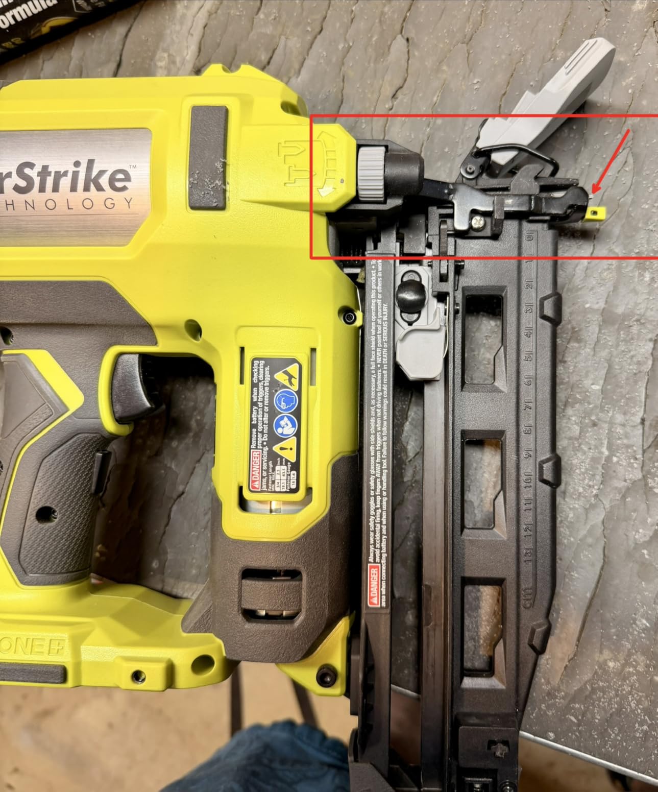 RYOBI ONE+ 18V 16-Gauge Cordless AirStrike Finish Nailer (Tool Only), P326, Green customer photo 2
