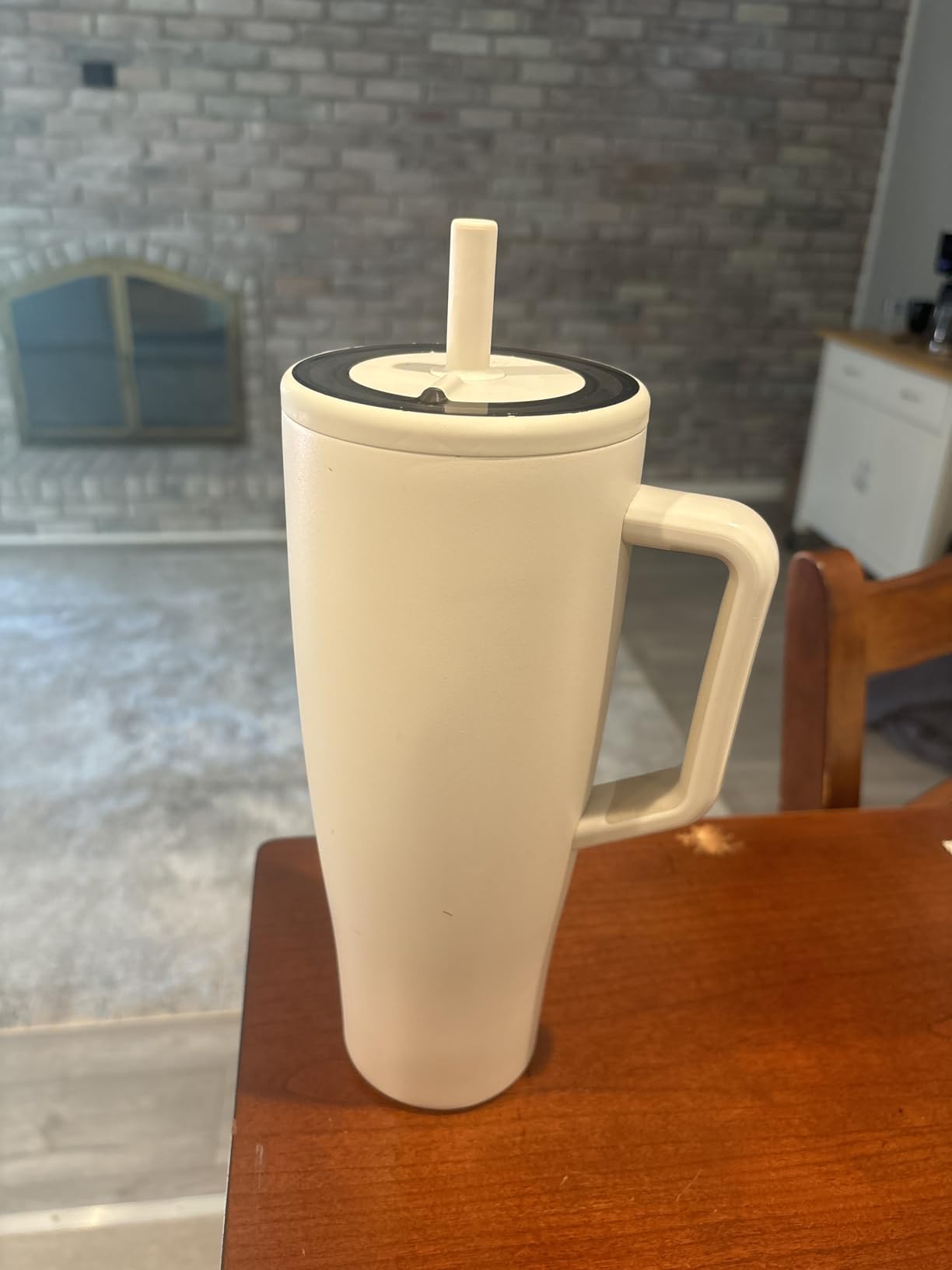 BrüMate Era 40 oz Tumbler with Handle & Straw | 100% Leakproof Insulated Water Bottle Tumbler with Lid & Flexible SoftSip Straw | Made of Stainless Steel | Cup Holder Friendly | 40oz (Nightfall Blue) customer photo 1