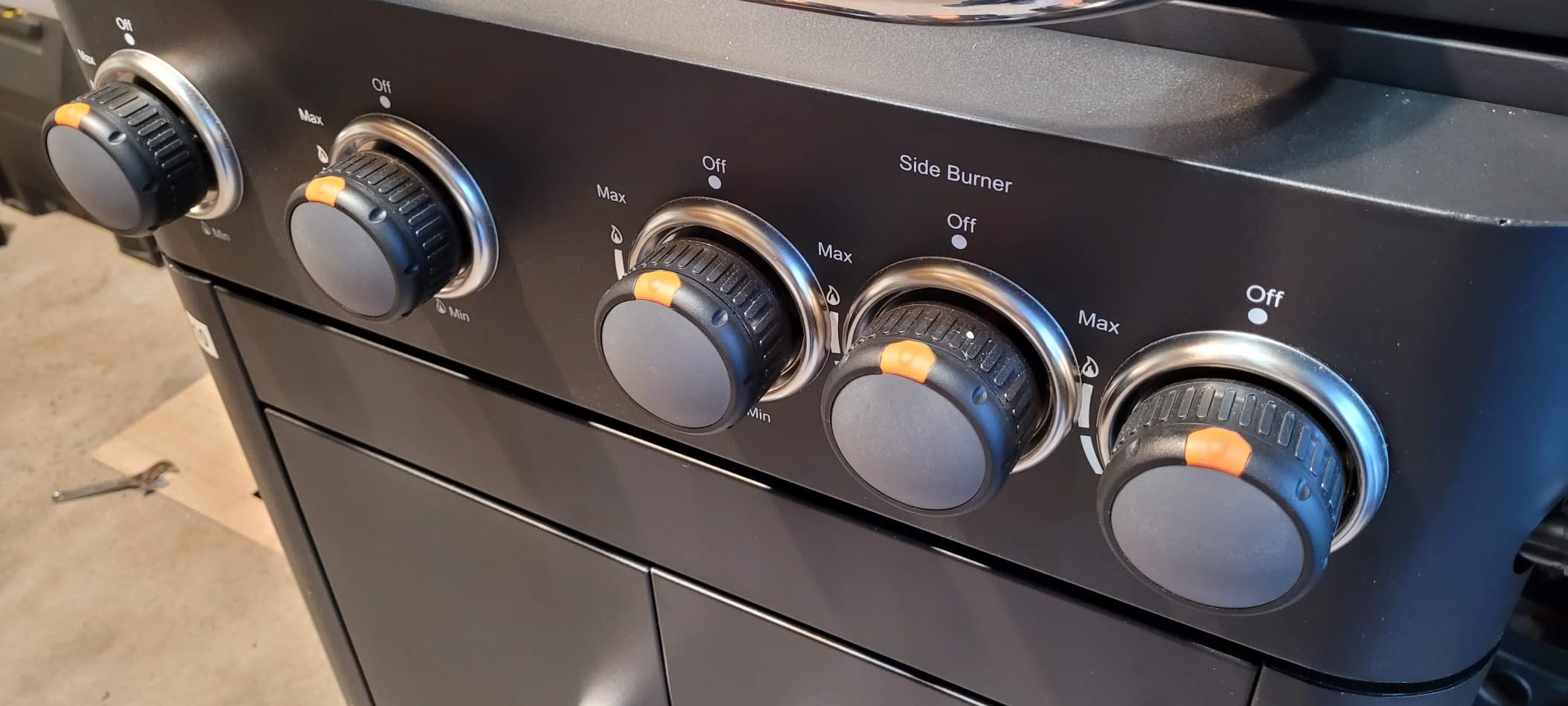 Sophia & William 4 Burner Propane Gas BBQ Grill with Side Burner 46,700BTU customer photo 2