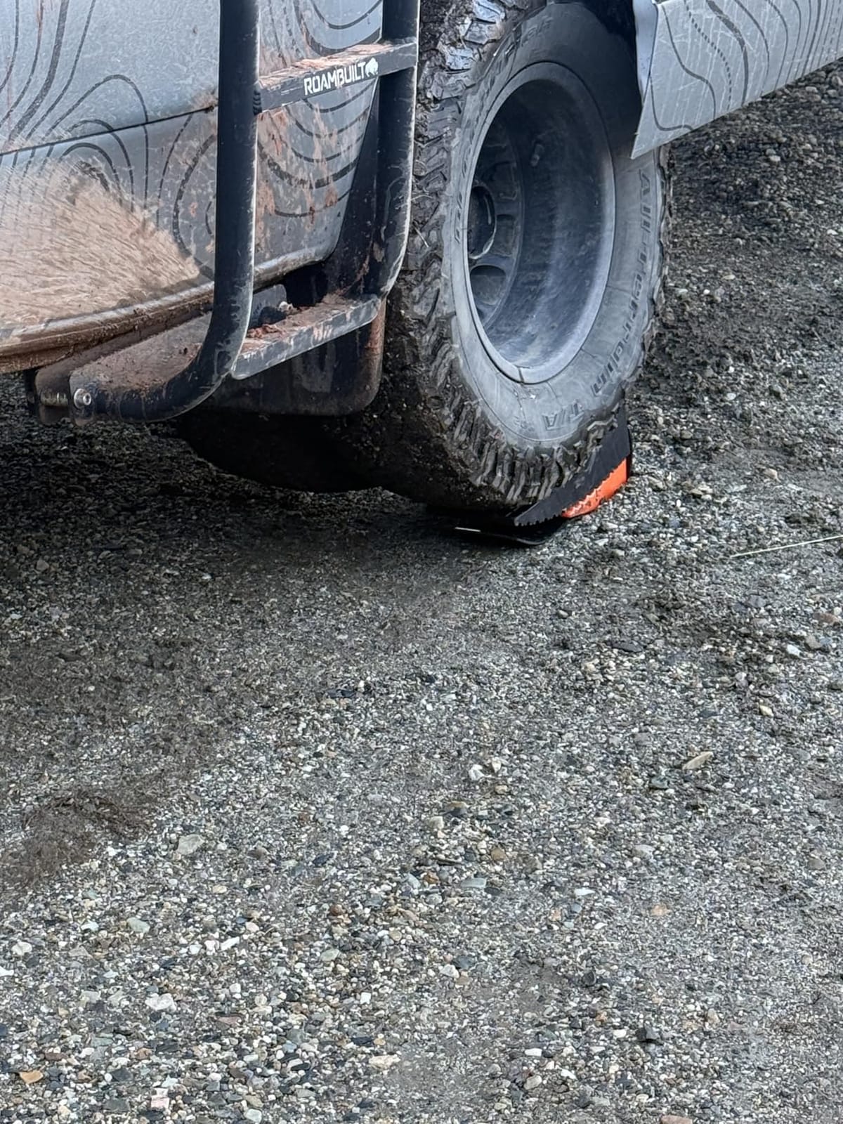 RV Leveling Blocks Ramp Kit, 2 Packs Camper Leveler System for Travel with Two Chocks, 2 Anti-Slip Mats, 1T Bubble Level and Carry Bag, Up to 35000 LBS, Easier & Faster to Level Camper-Orange customer photo 2